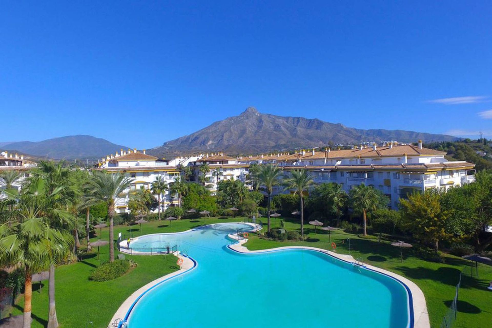 Condominio en Marbella, Andalucía 11751354