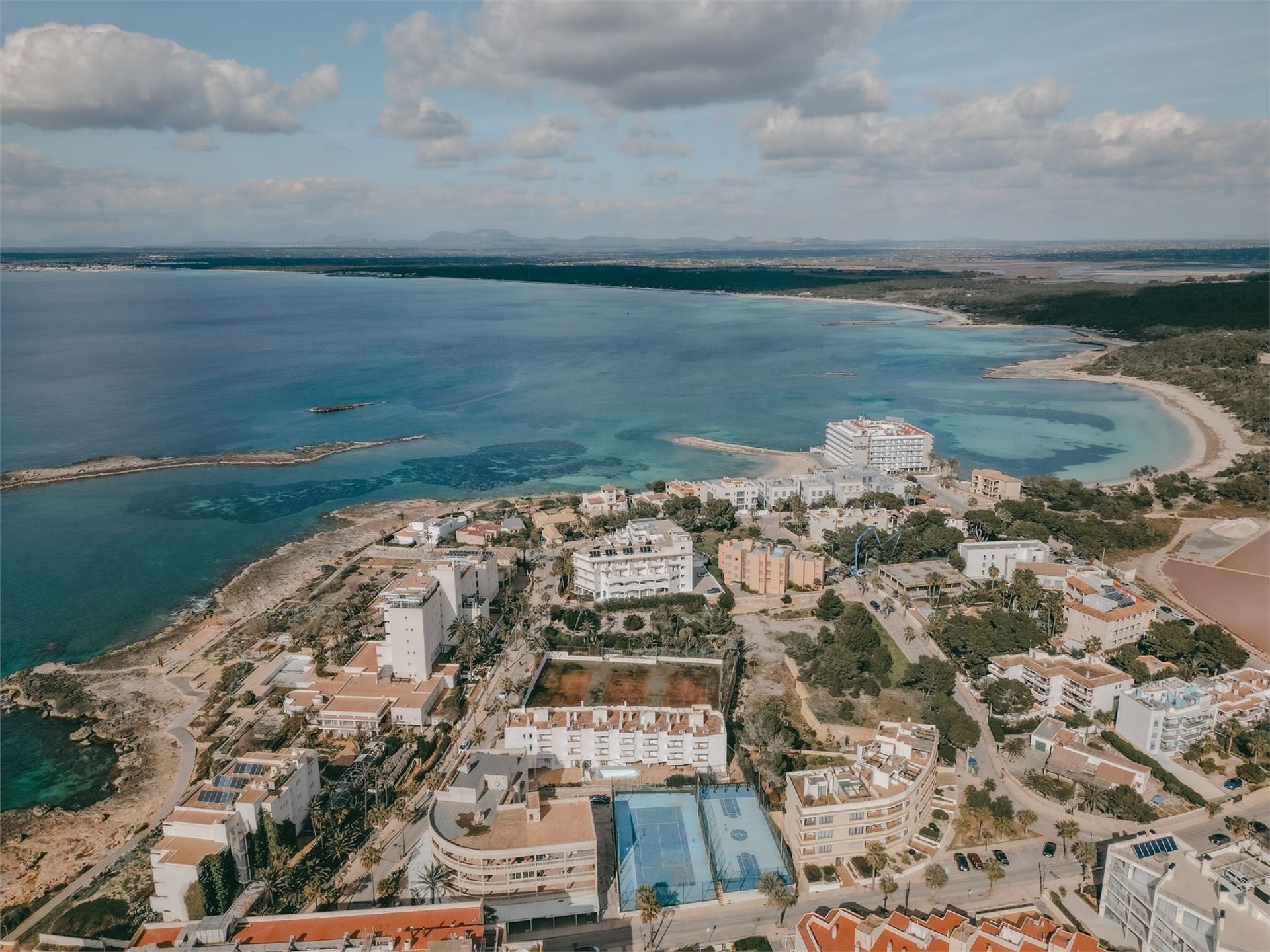 Osakehuoneisto sisään Ses Salines, Balearic Islands 11751535