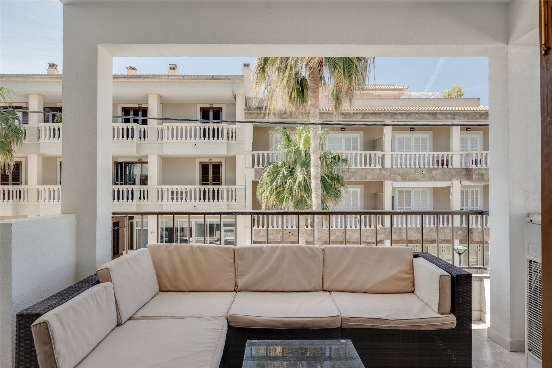 Condominium in Ses Salines, De Balearen 11751535