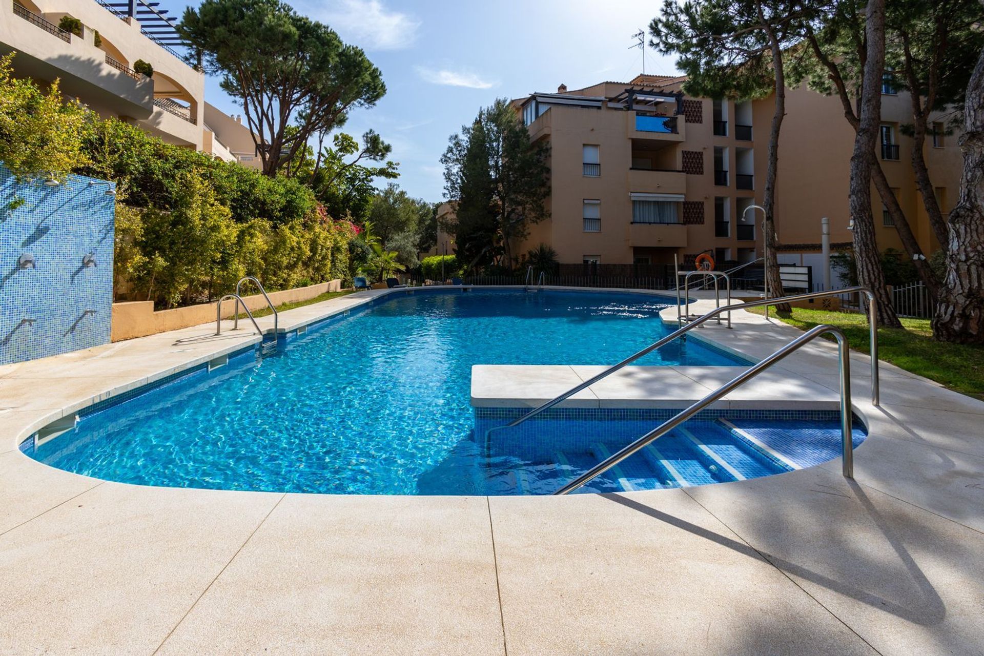 Condominium dans Marbella, Andalucía 11751804