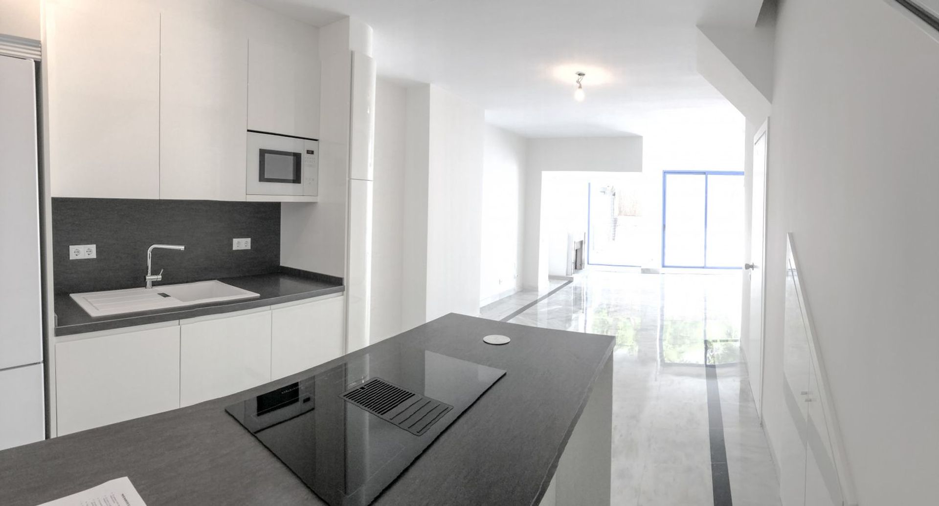 Condominium dans Marbella, Andalucía 11751834