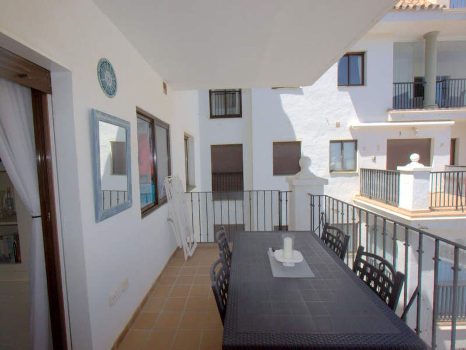 Condominium in La Duquesa, Andalucía 11751936