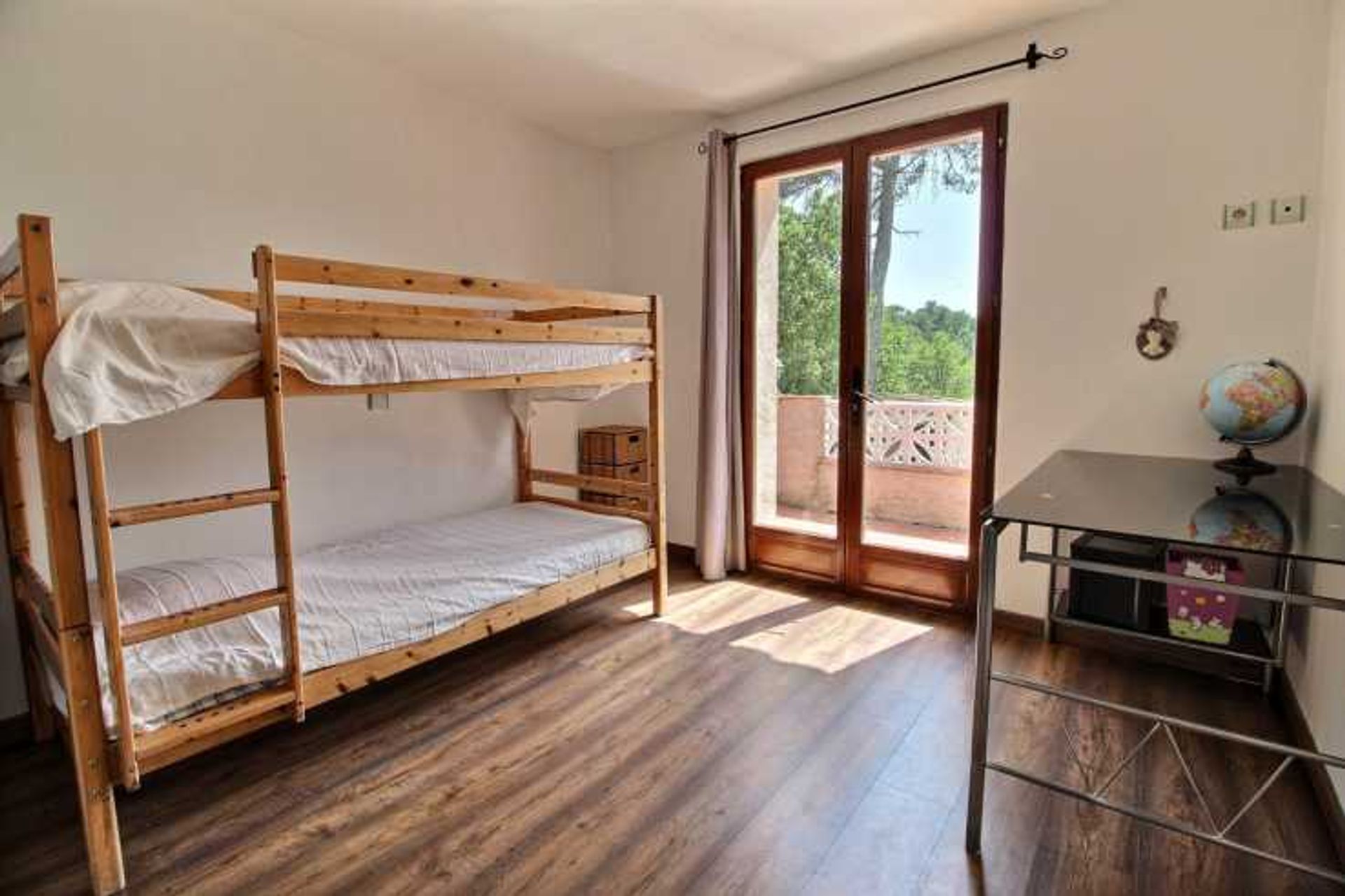 Huis in Saint-Paul-en-Forêt, Provence-Alpes-Côte d'Azur 11752055