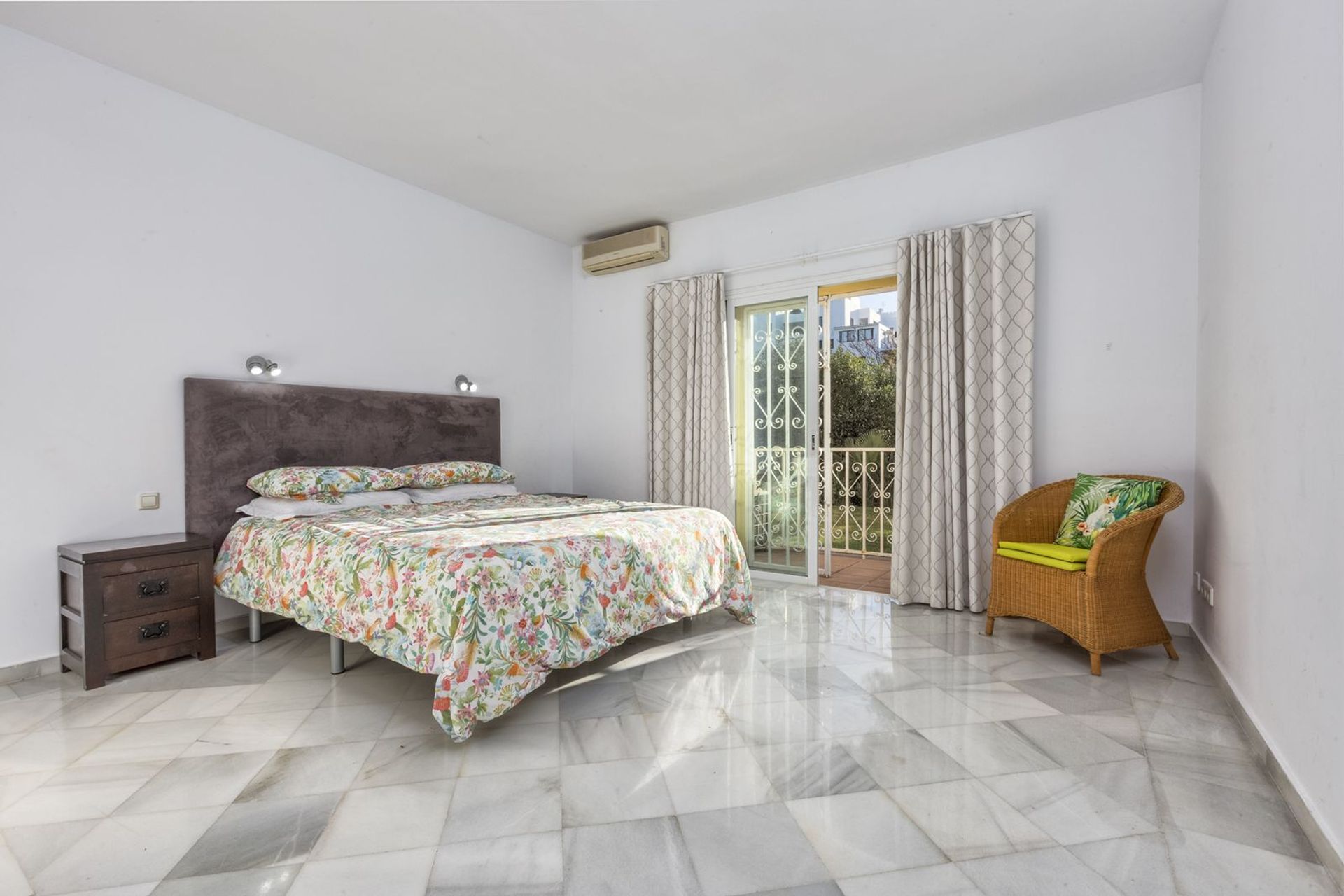 Condominium in Marbella, Andalusië 11752253