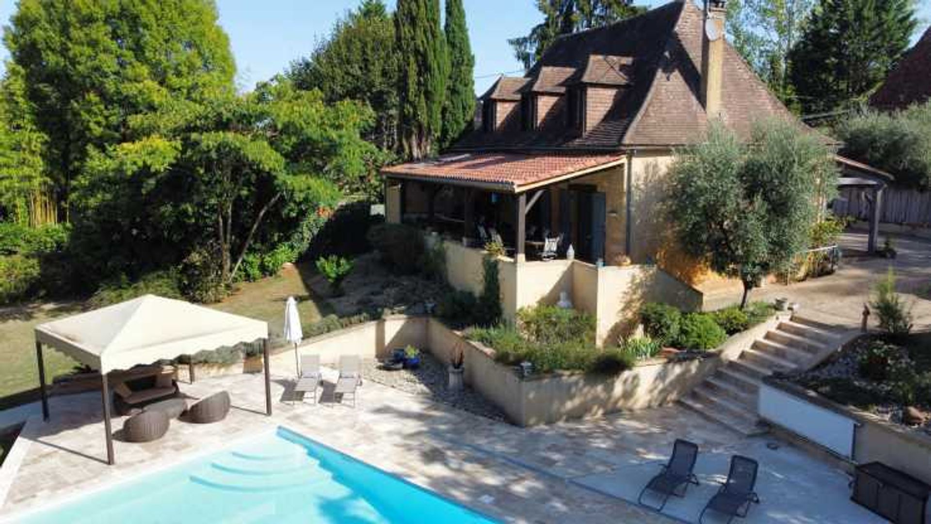 Будинок в Saint-Cyprien, Nouvelle-Aquitaine 11752316