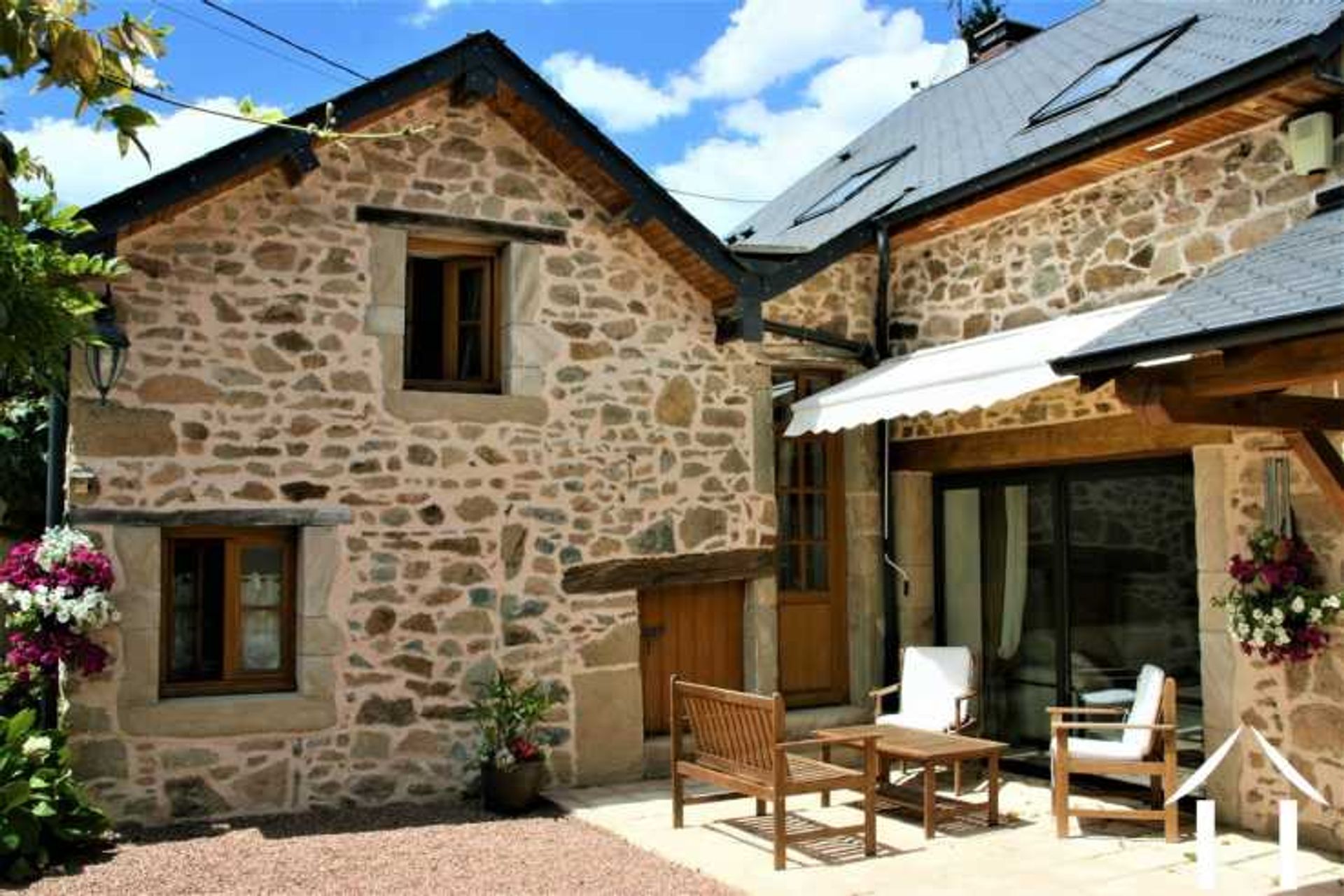 Haus im Anost, Bourgogne-Franche-Comte 11752387