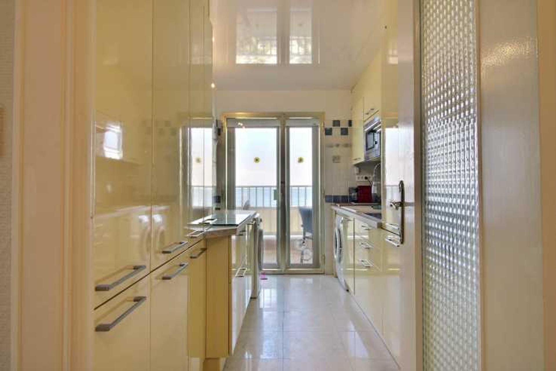 Condominium in Antibes, Provence-Alpes-Côte d'Azur 11752467