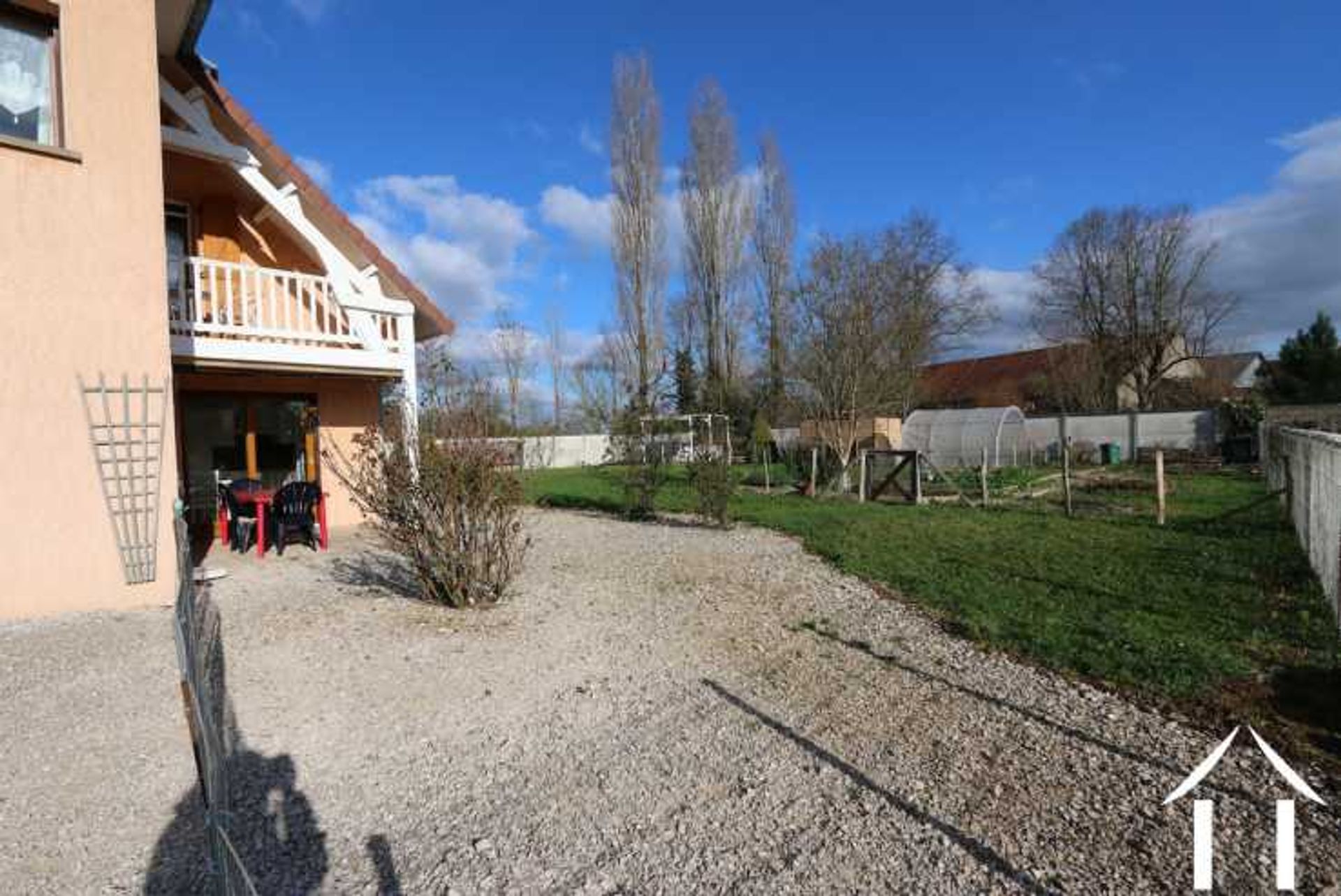 Condominium dans Montagny-lès-Seurre, Bourgogne-Franche-Comté 11752557