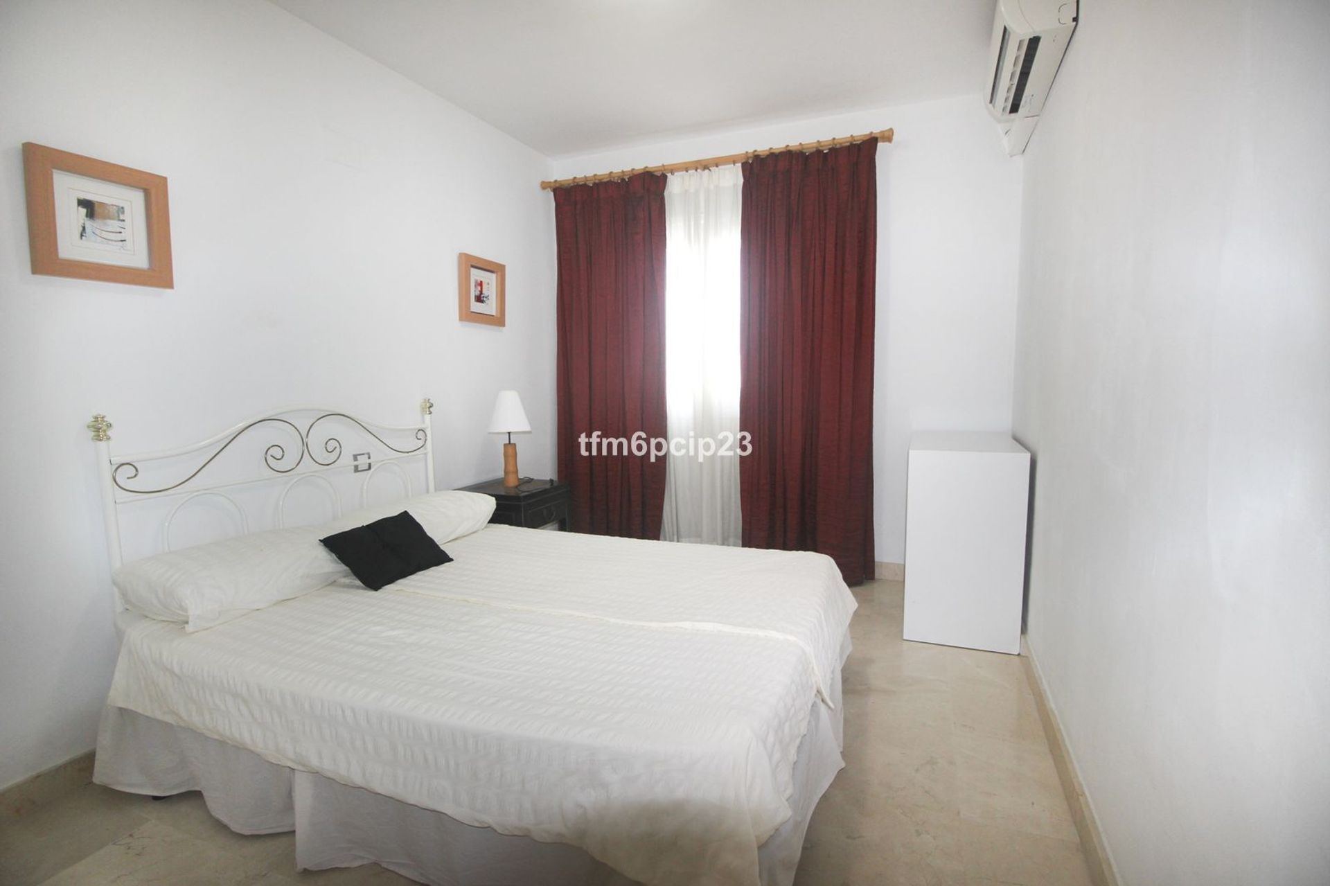 Condominio en San Luis de Sabinillas, Andalucía 11752592