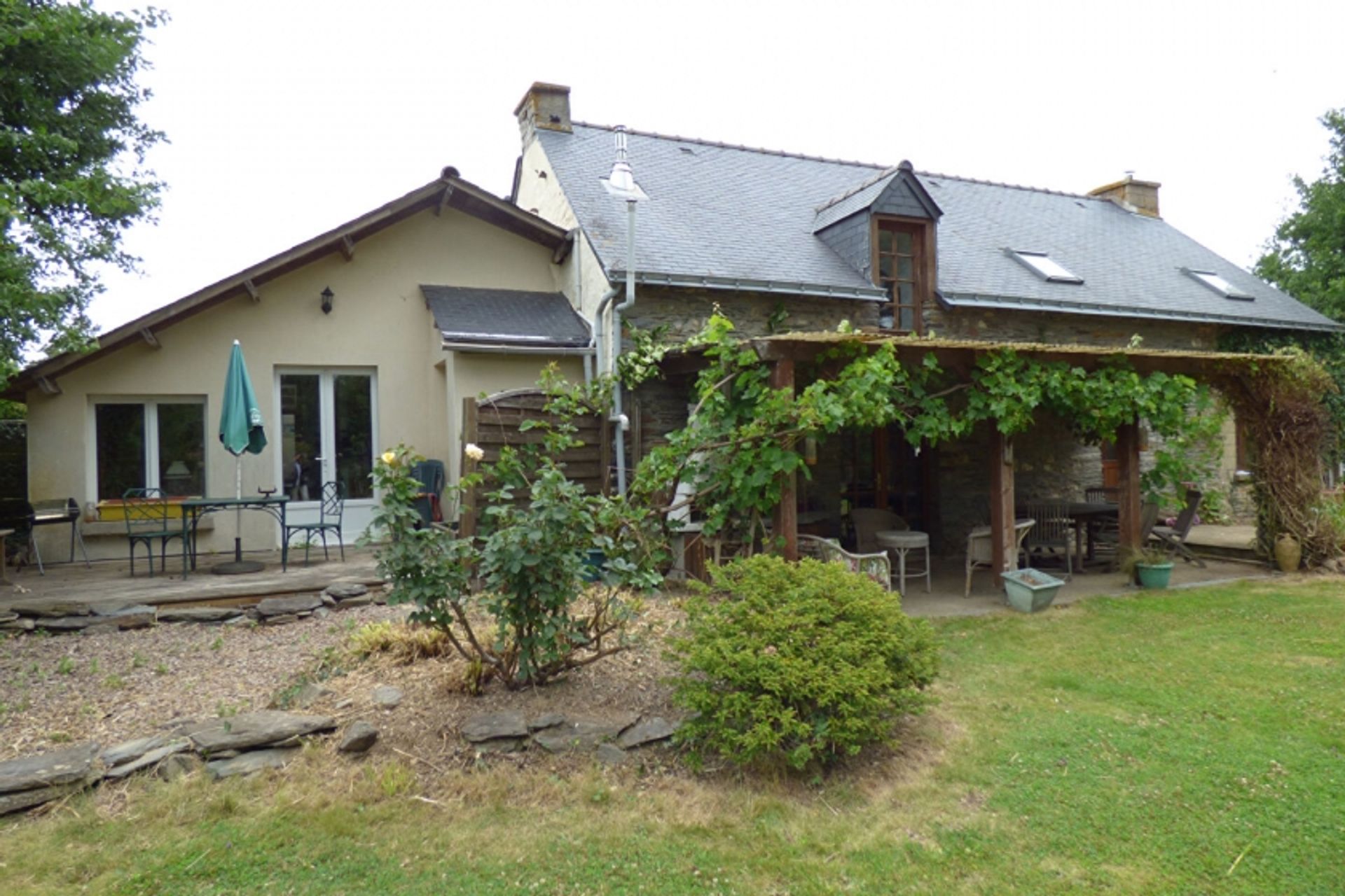 casa no Ruffiac, Bretagne 11752625