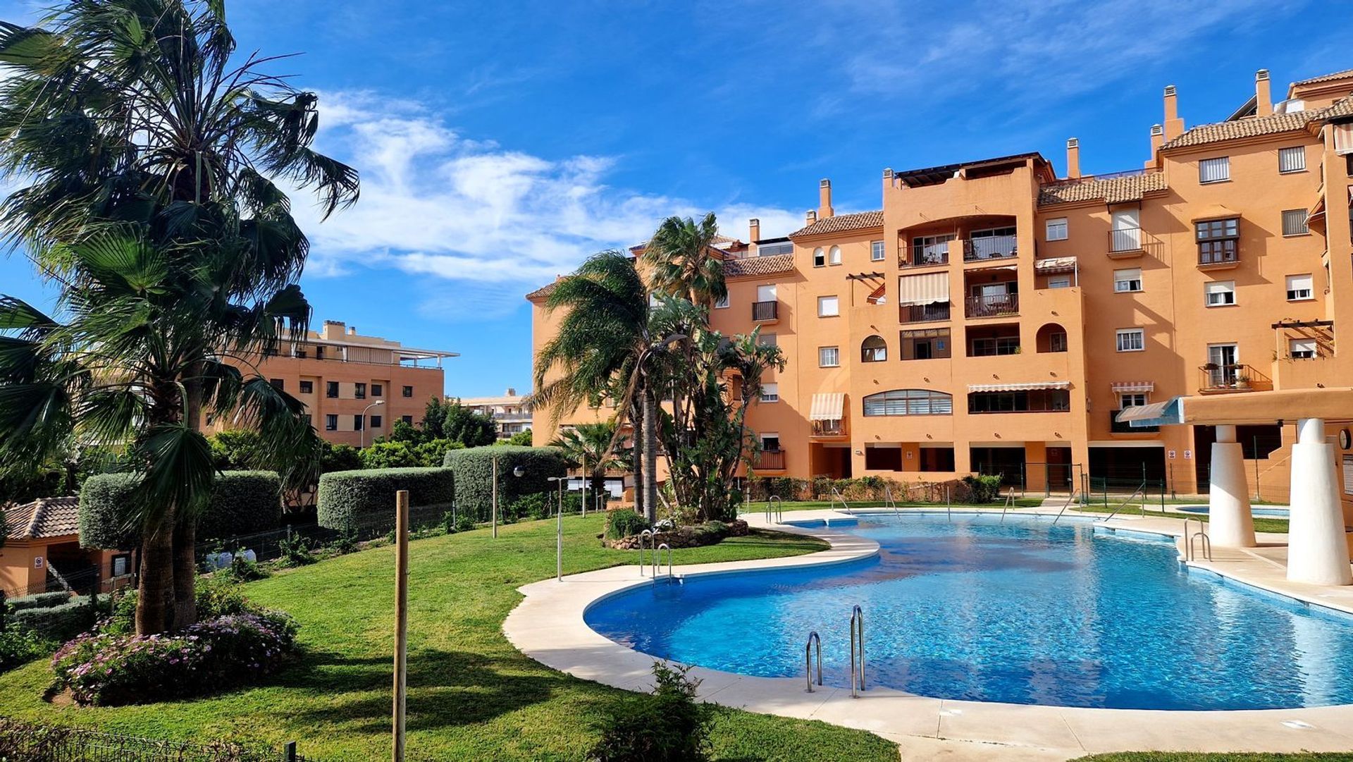 Condominium in Torremolinos, Andalusia 11752726