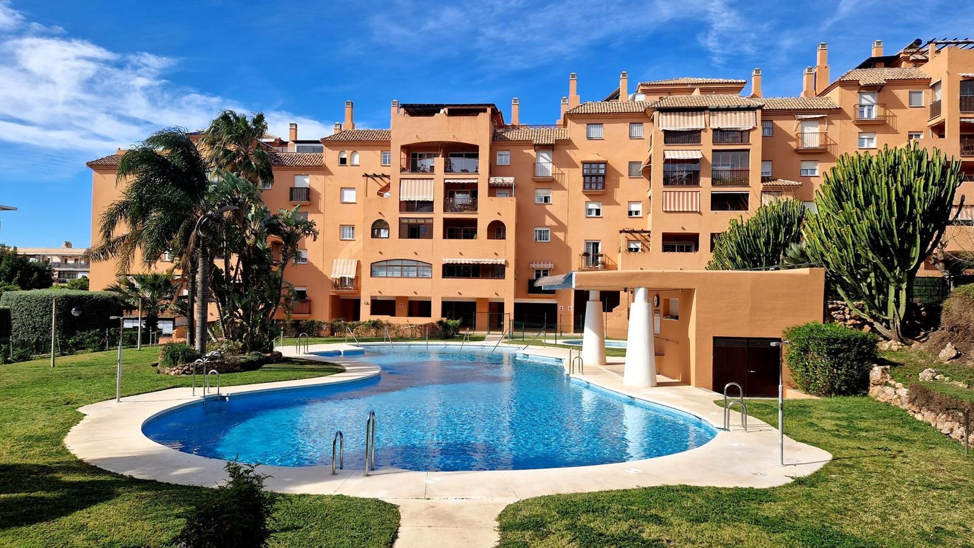 公寓 在 Torremolinos, Andalucía 11752726