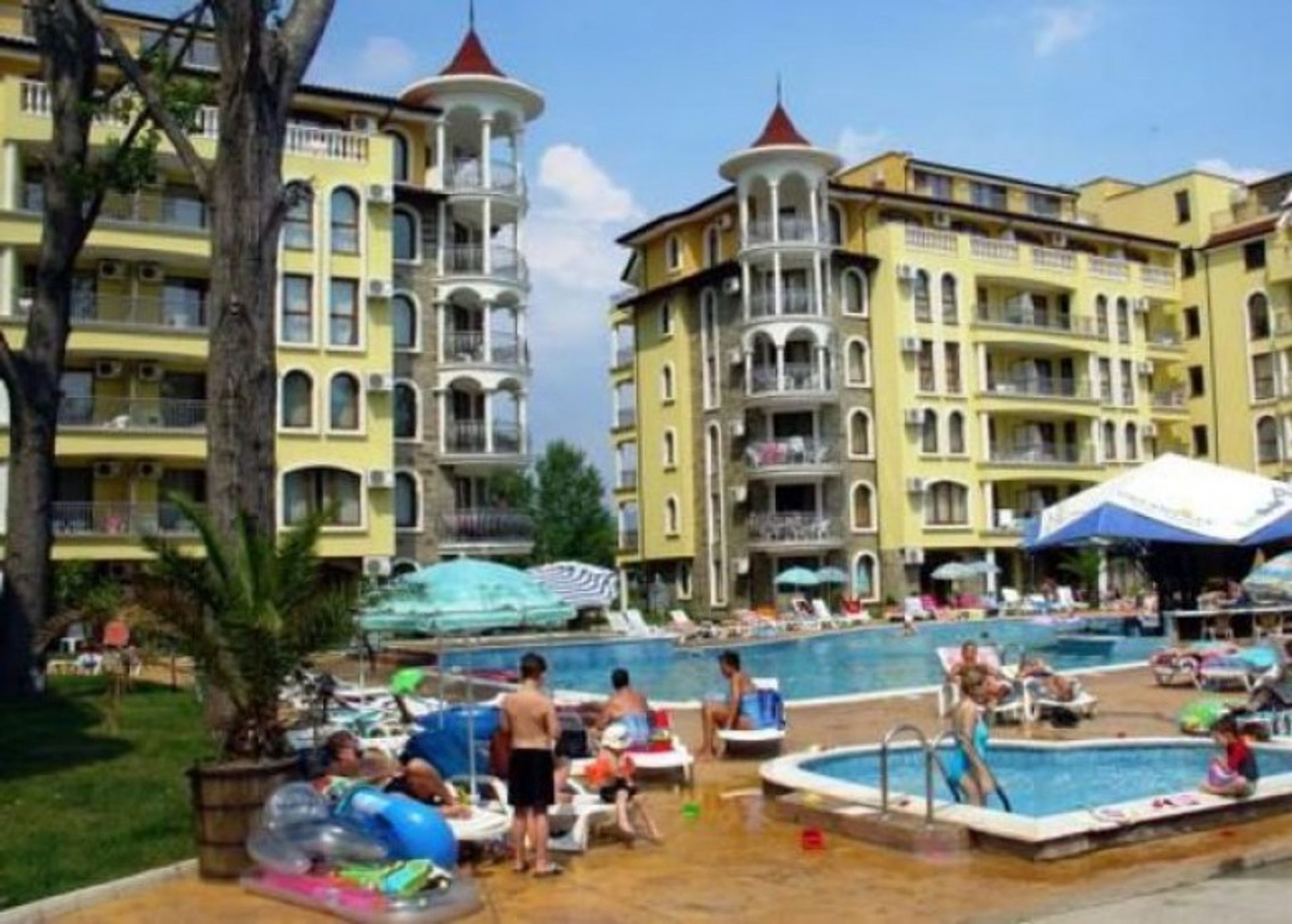 Condominium in Nesebar, Burgas 11752798