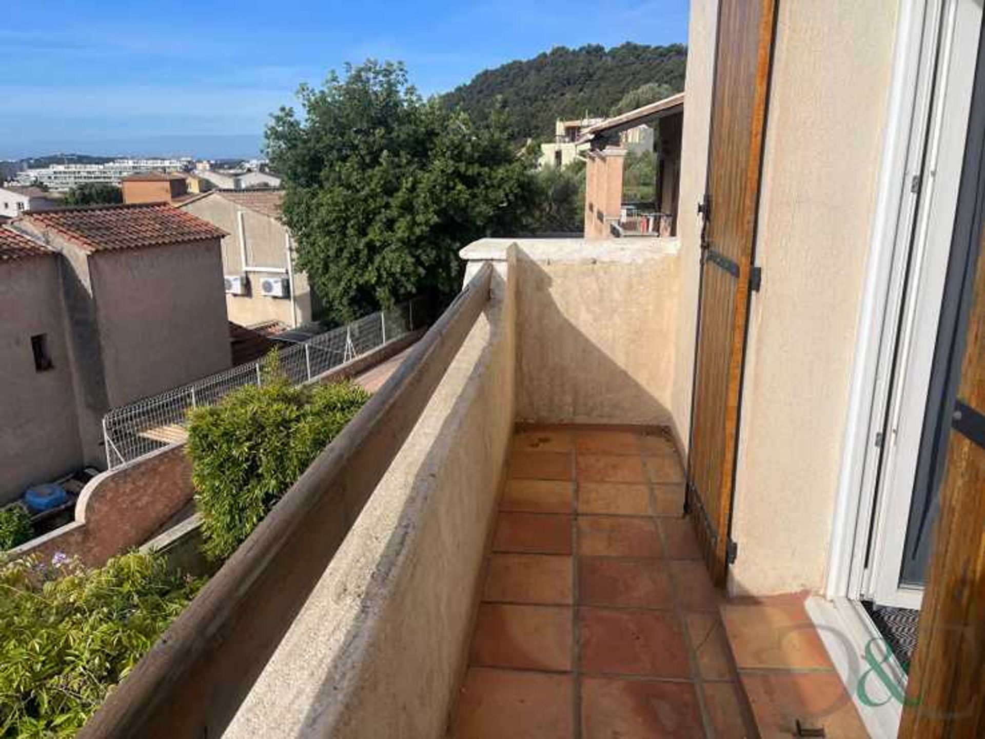 Будинок в La Garde, Provence-Alpes-Cote d'Azur 11752868