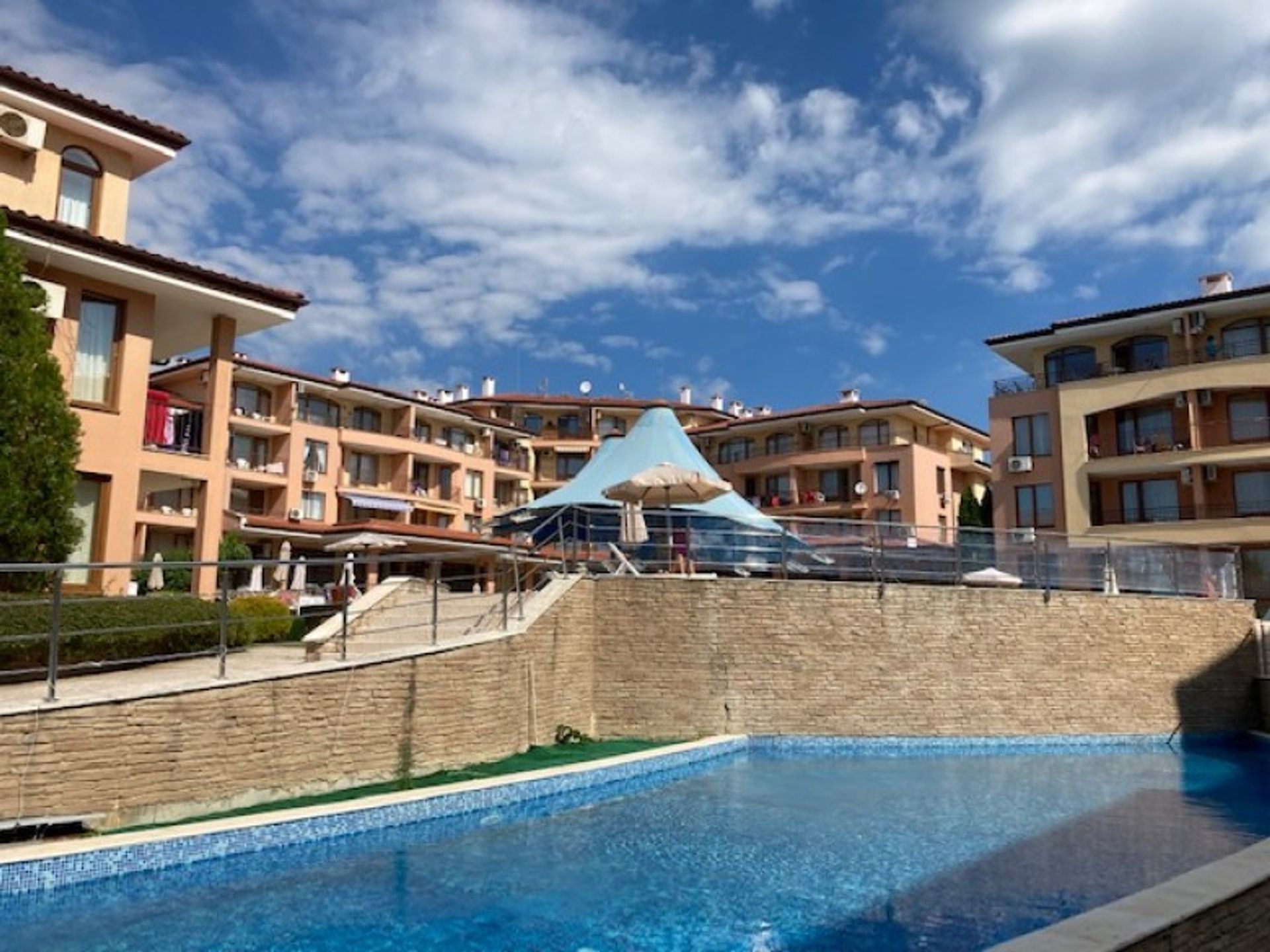 Condominio en Sveti Vlas, Burgas 11752881