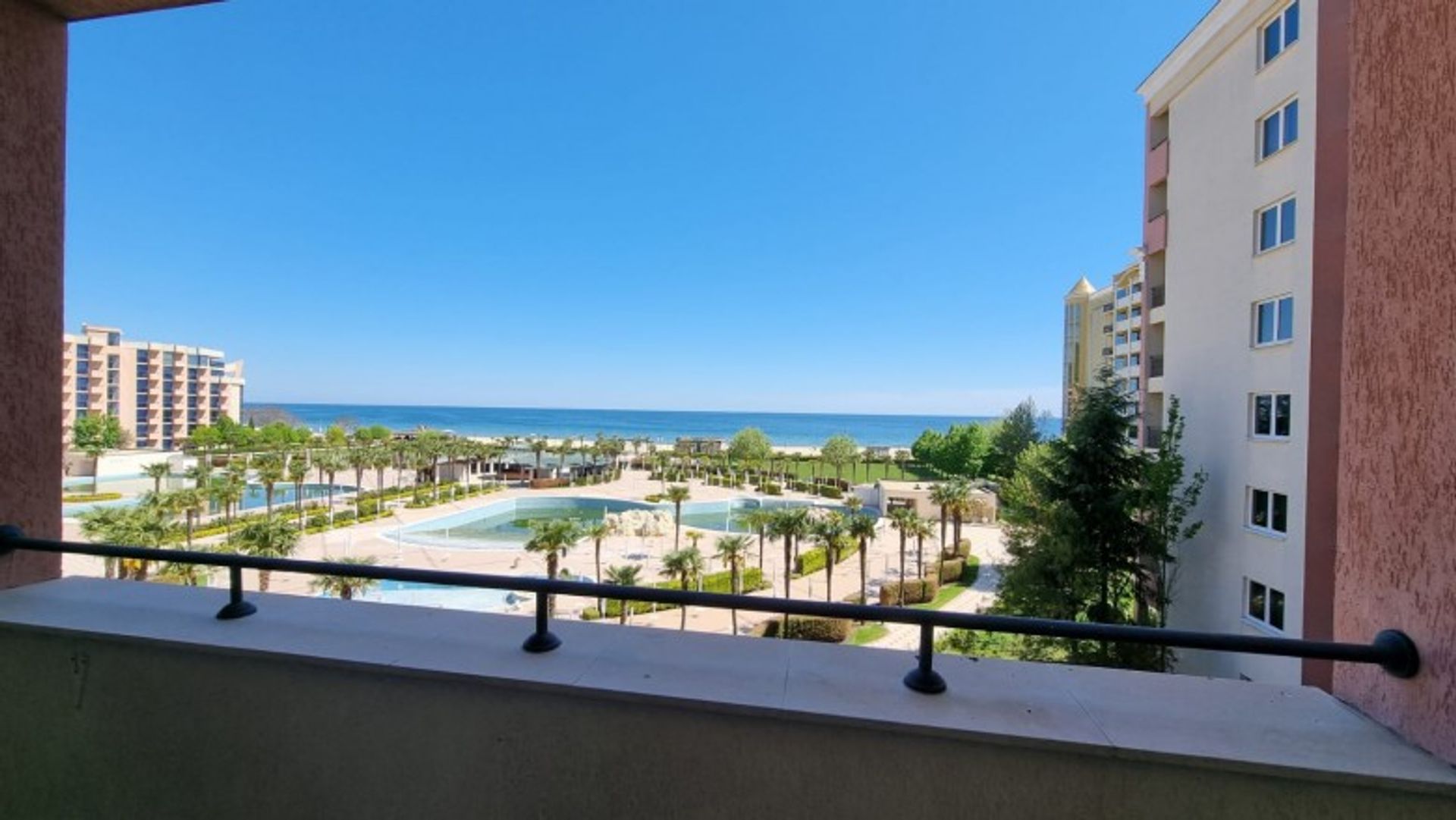 Condominium in , Burgas 11752930