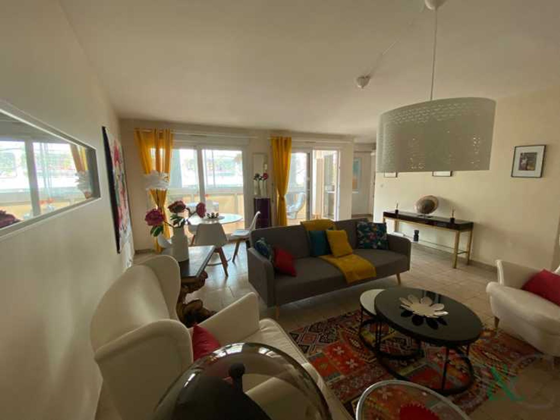 Condominium in Sanary-sur-Mer, Provence-Alpes-Cote d'Azur 11752953