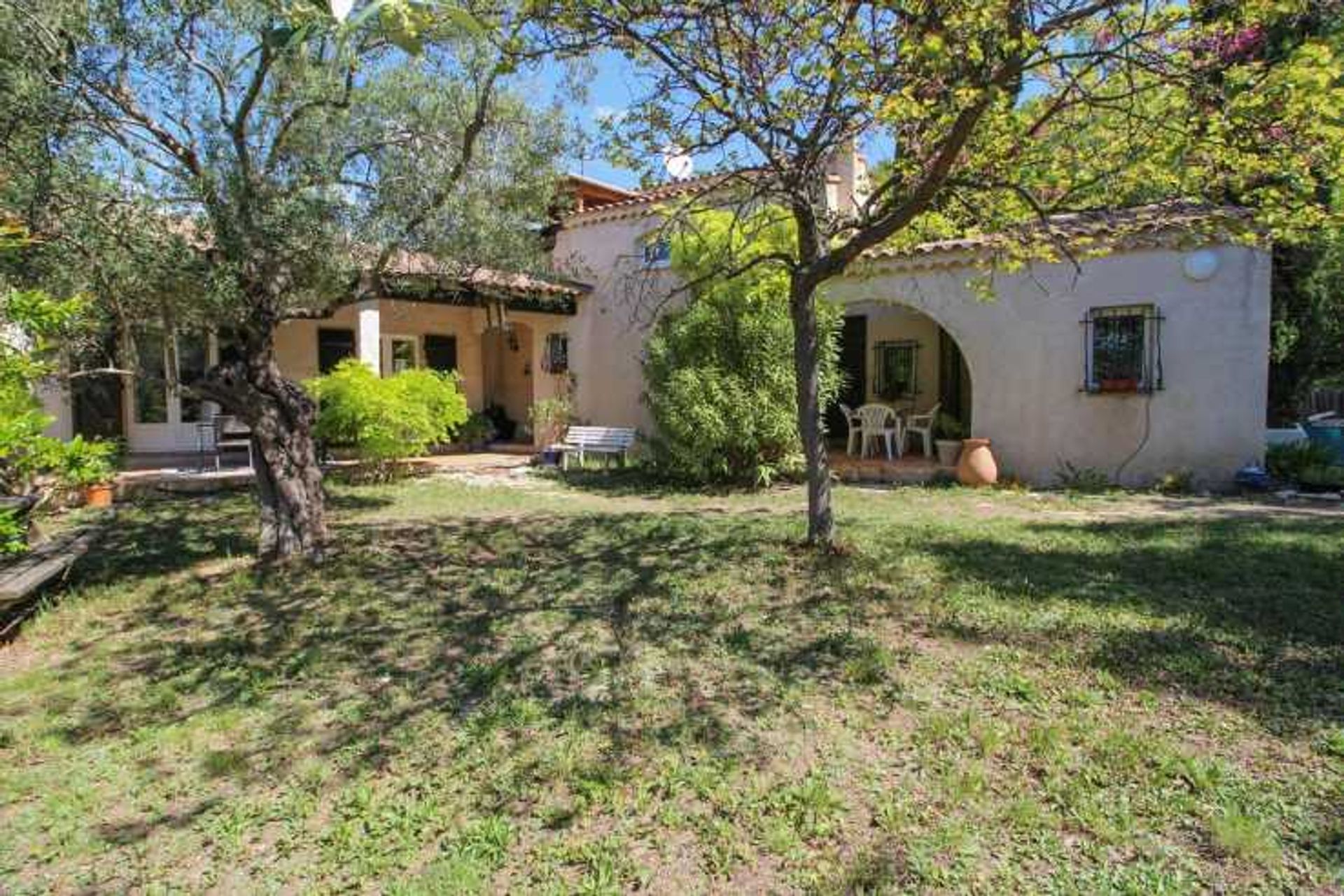 Huis in Tourrettes, Provence-Alpes-Côte d'Azur 11752981