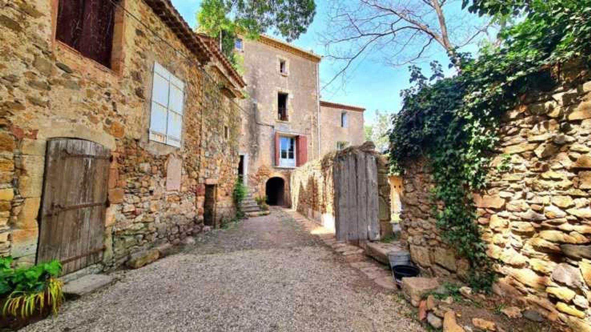 Huis in Pezenas, Occitanië 11753003