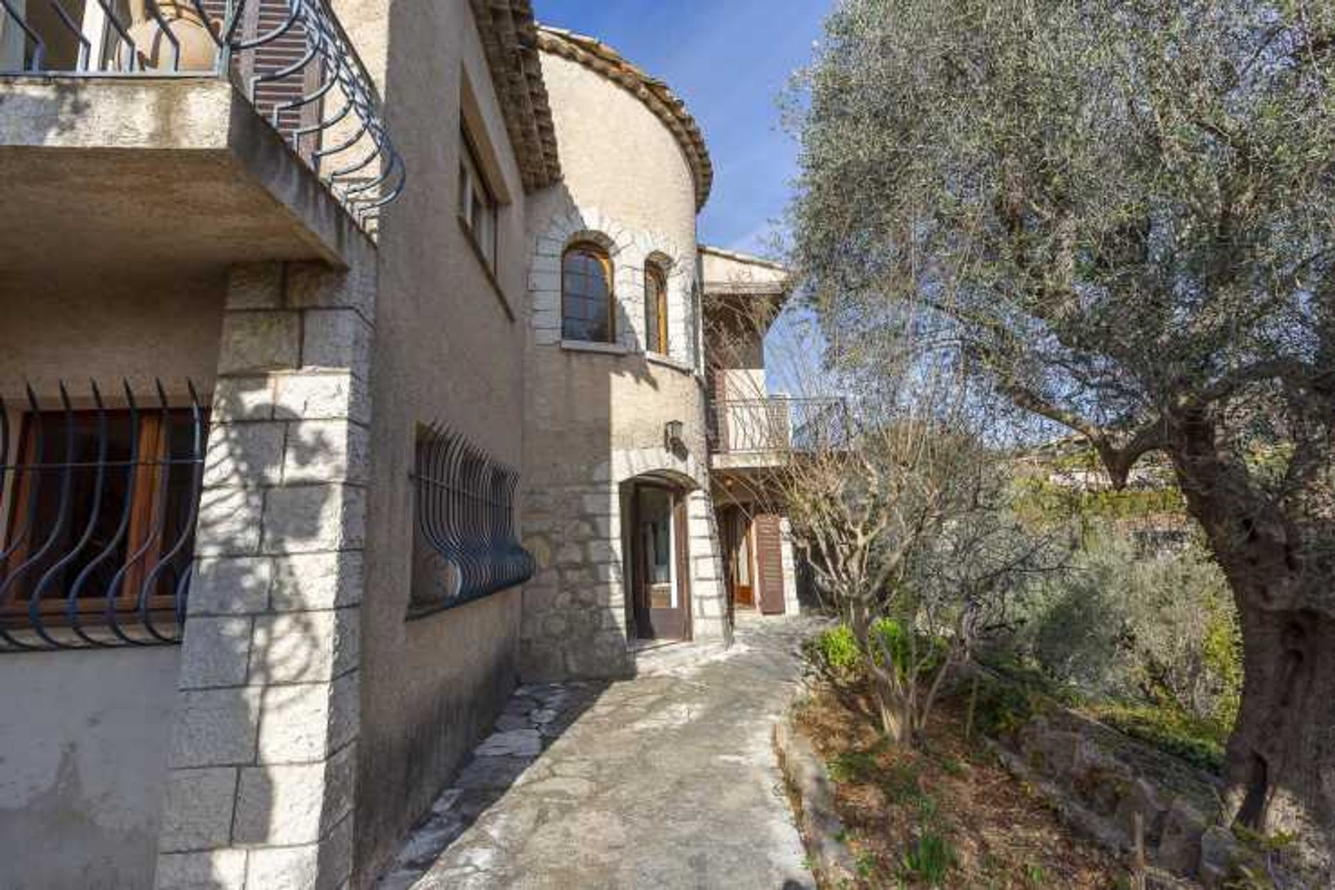 Talo sisään Biot, Provence-Alpes-Côte d'Azur 11753048