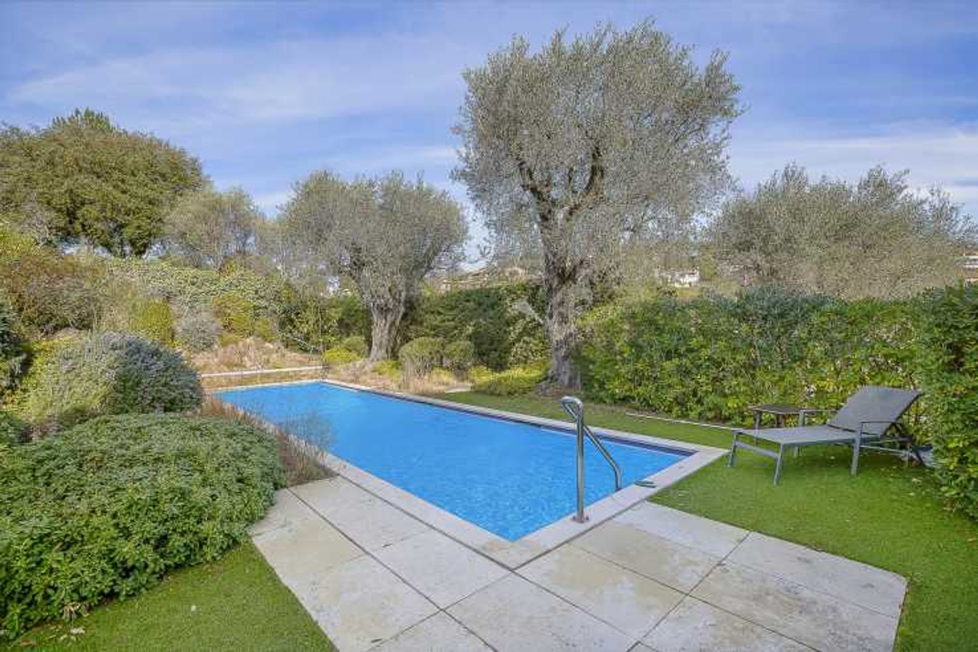 House in Biot, Provence-Alpes-Cote d'Azur 11753048