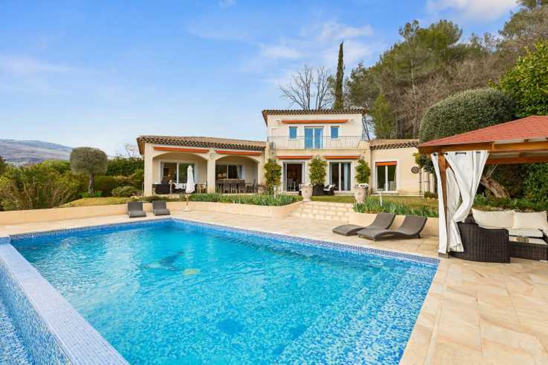 Casa nel Châteauneuf, Provence-Alpes-Côte d'Azur 11753270