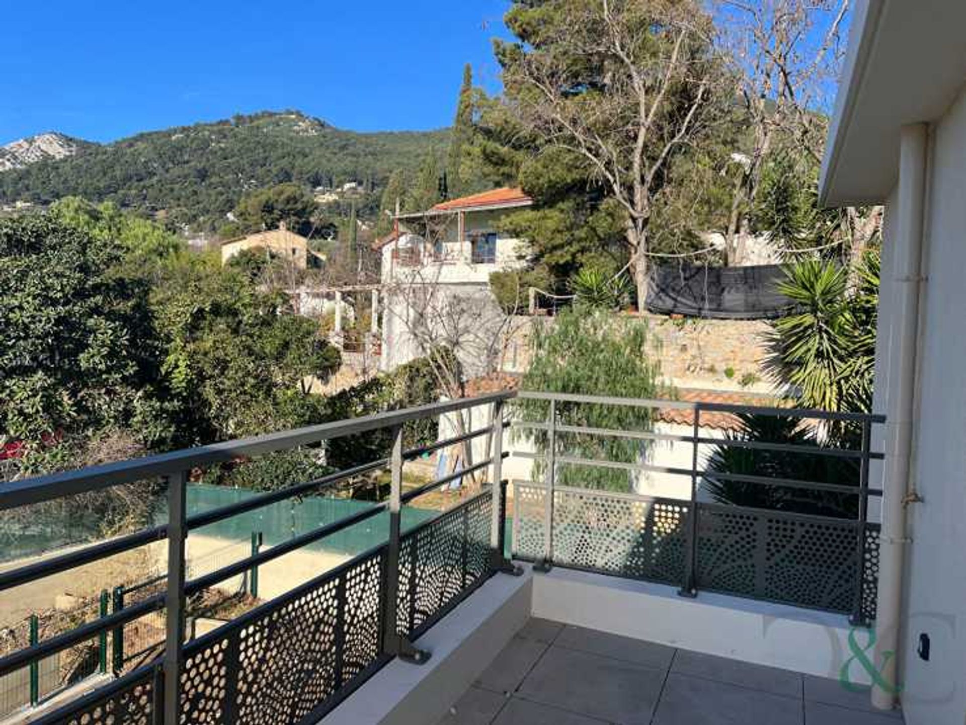 Кондоминиум в Toulon, Provence-Alpes-Cote d'Azur 11753353