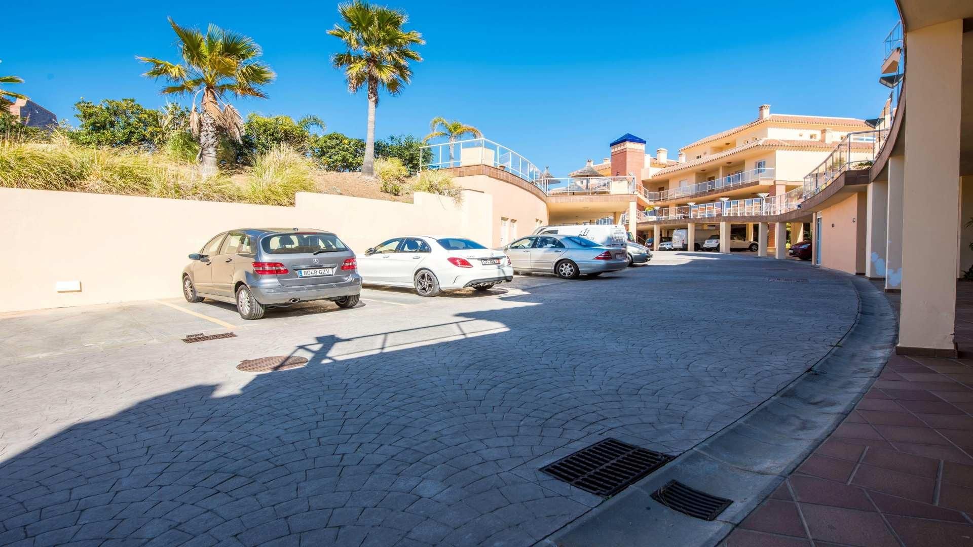 Condominio en Las Lagunas de Mijas, Andalucía 11753502