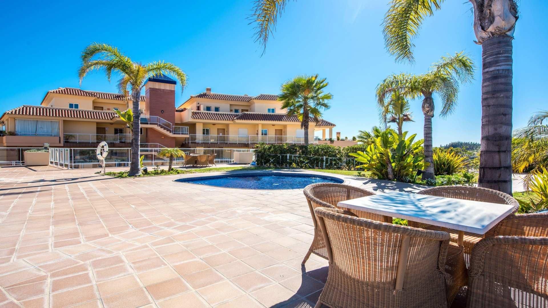 Condominio en Las Lagunas de Mijas, Andalucía 11753502