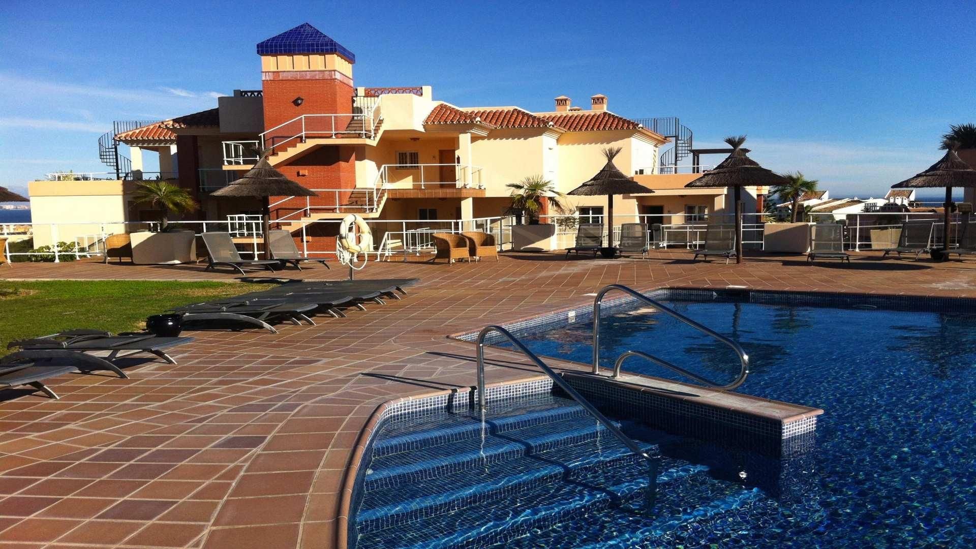 Condominio en Las Lagunas de Mijas, Andalucía 11753502