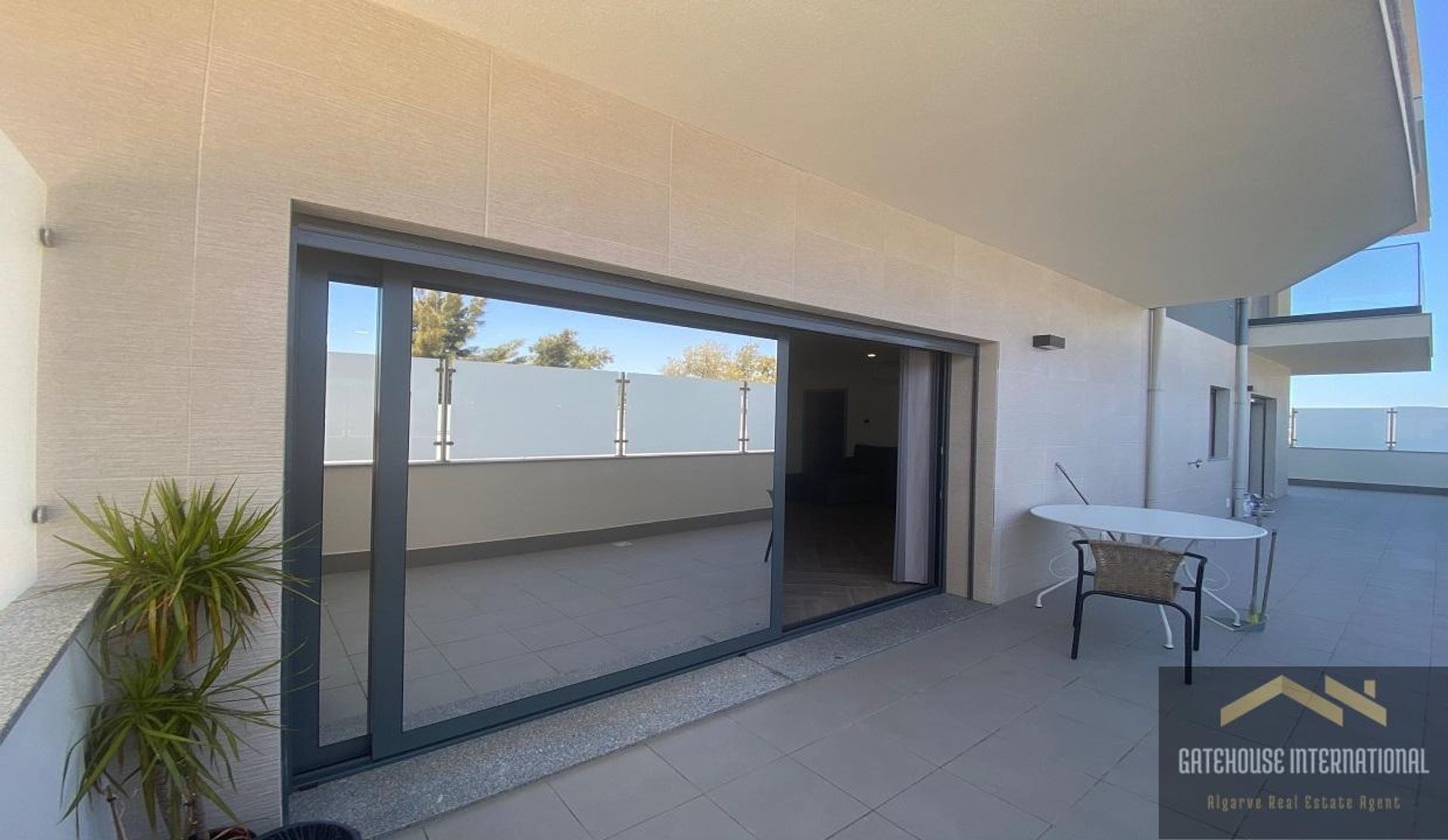 Condominium in Faro, Faro 11753752