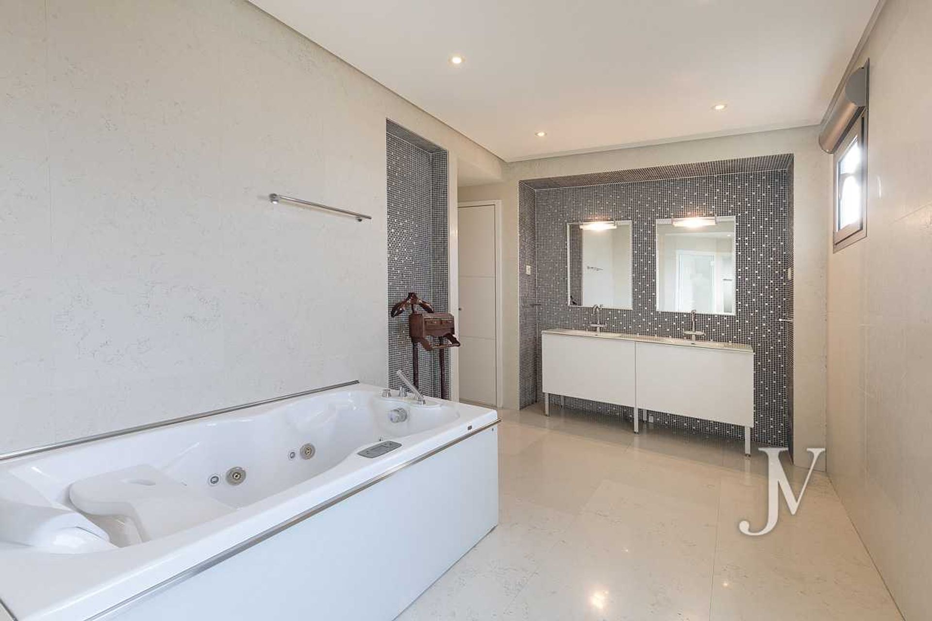 Condominium dans Pozuelo de Alarcón, Comunidad de Madrid 11753812