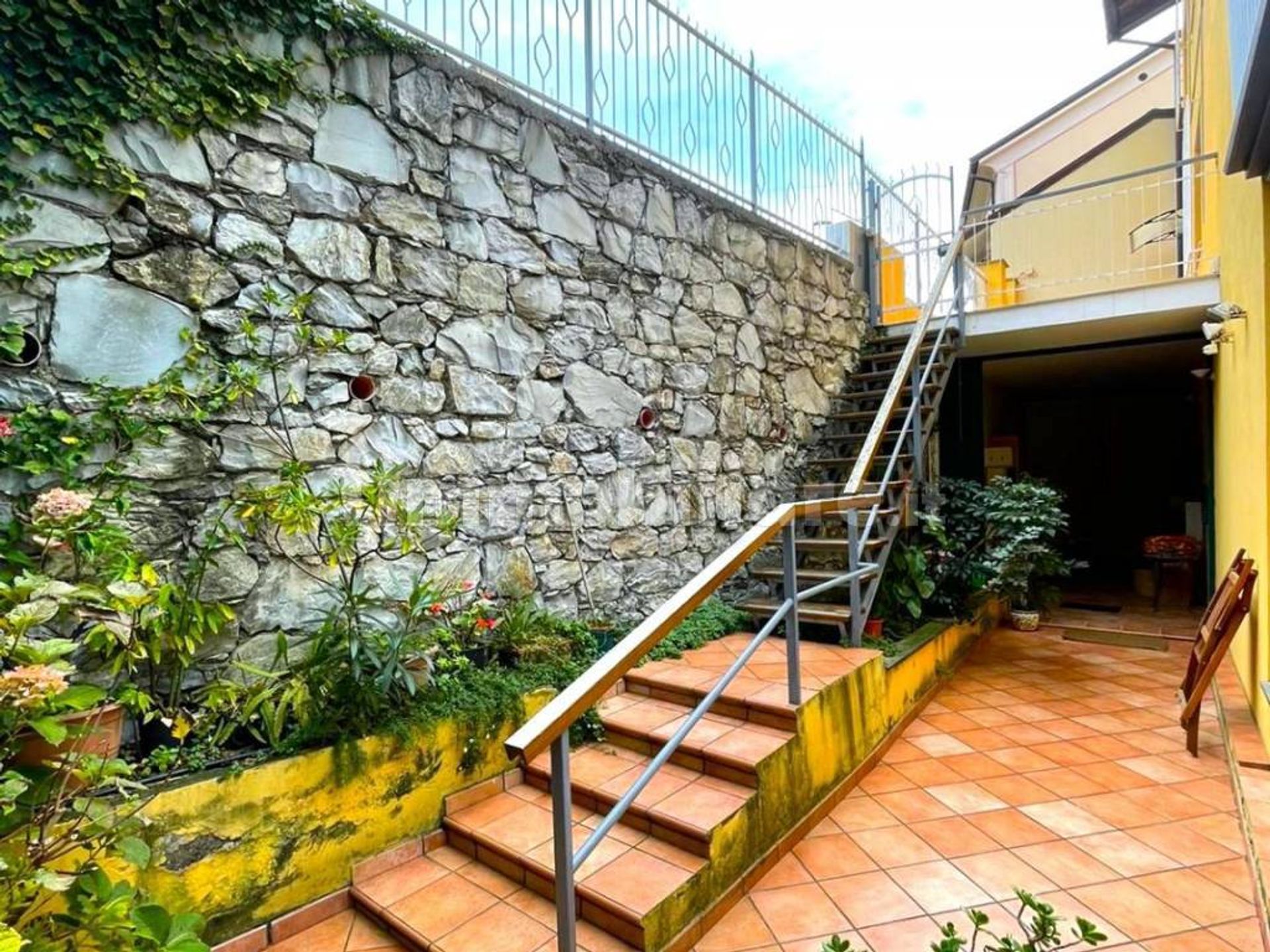 Condominium dans Sant'Andrea di Rovereto, Liguria 11754104