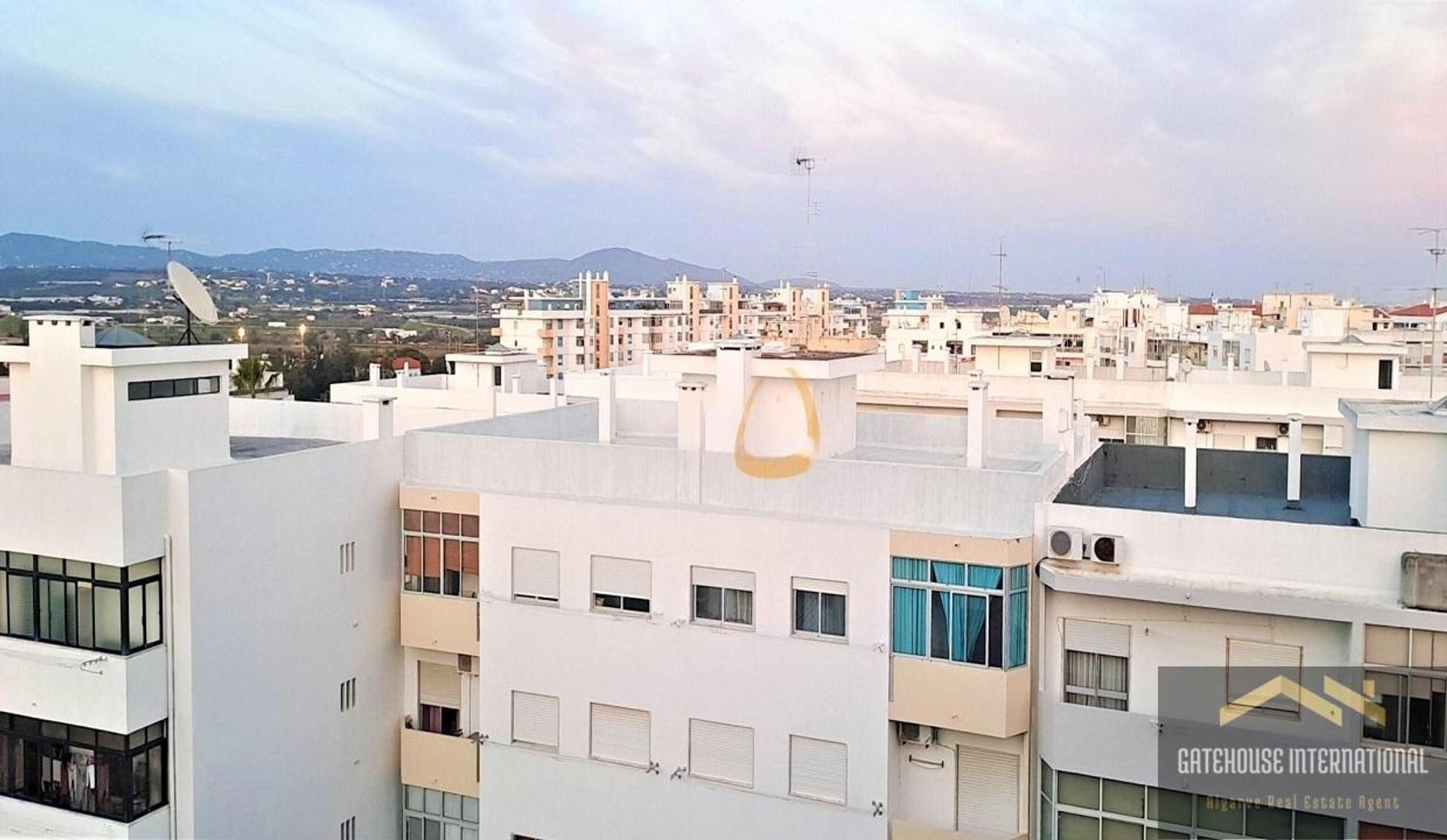 Condominium dans Faro, Faro 11754306