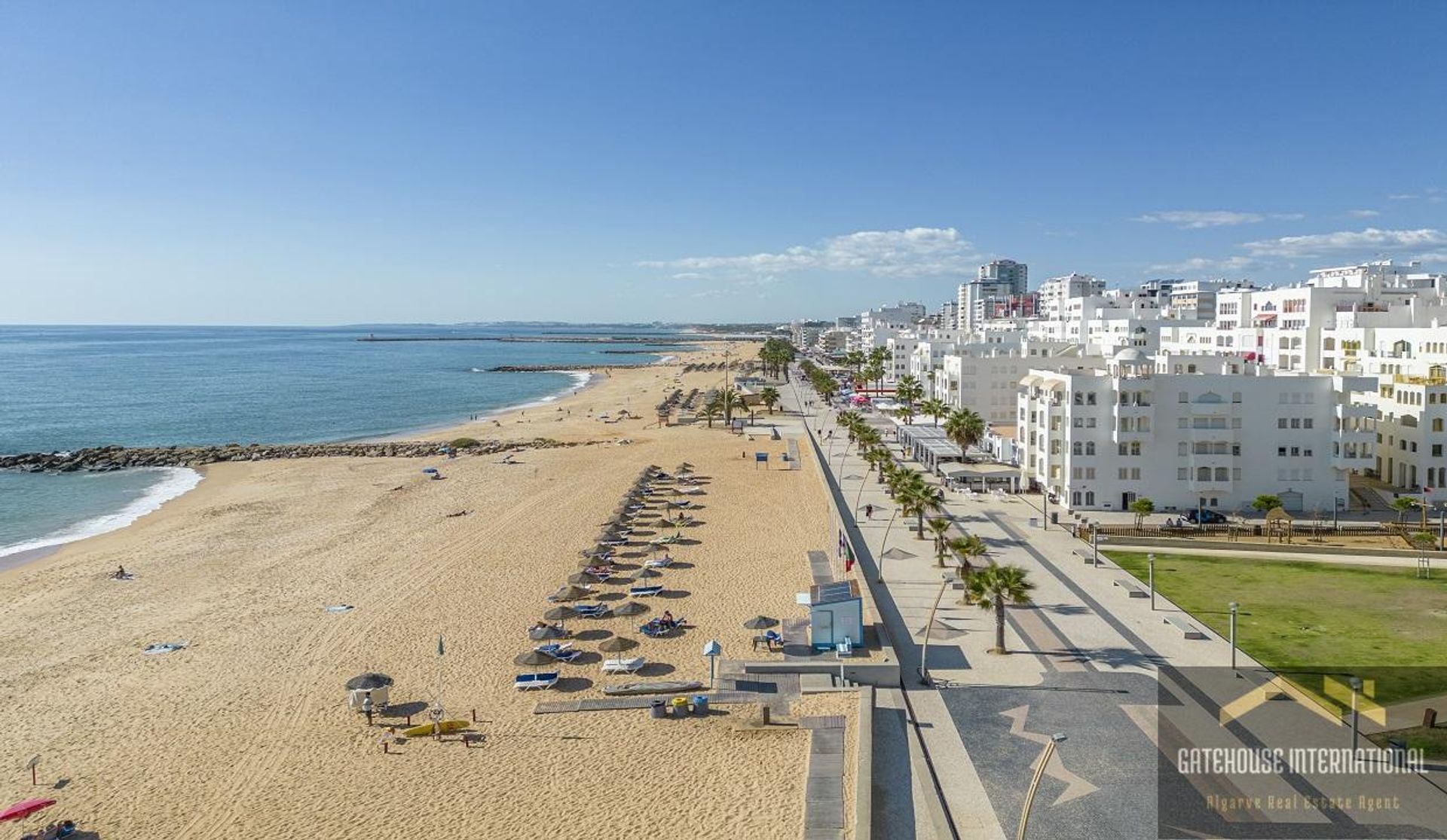 Condominium in Quarteira, Faro 11754389