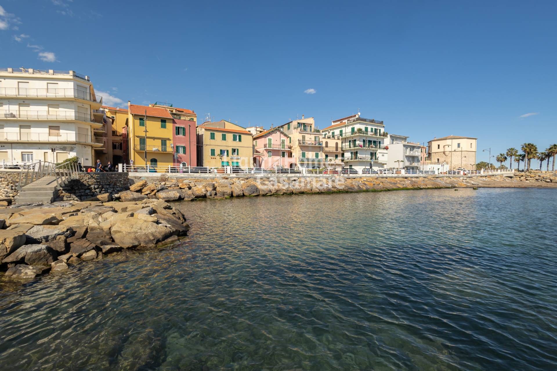 Condominium dans Santo Stefano al Mare, Liguria 11754500