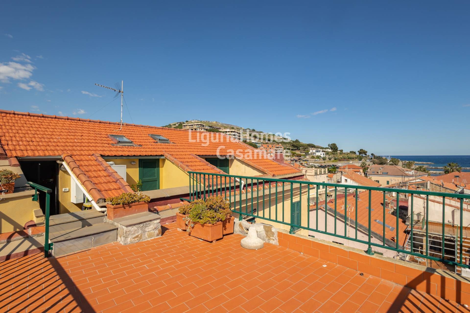 Condominium dans Santo Stefano al Mare, Liguria 11754500