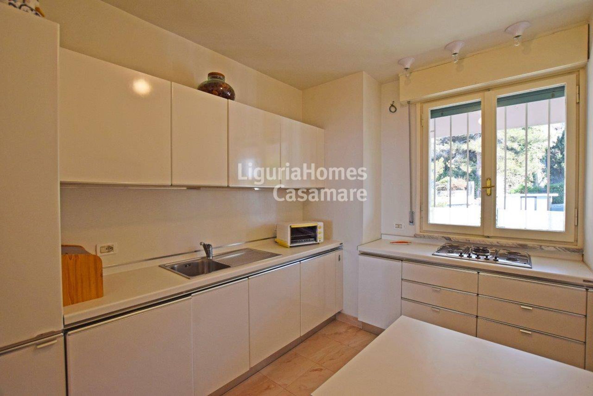 Condominio nel Ospedaletti, Liguria 11754503