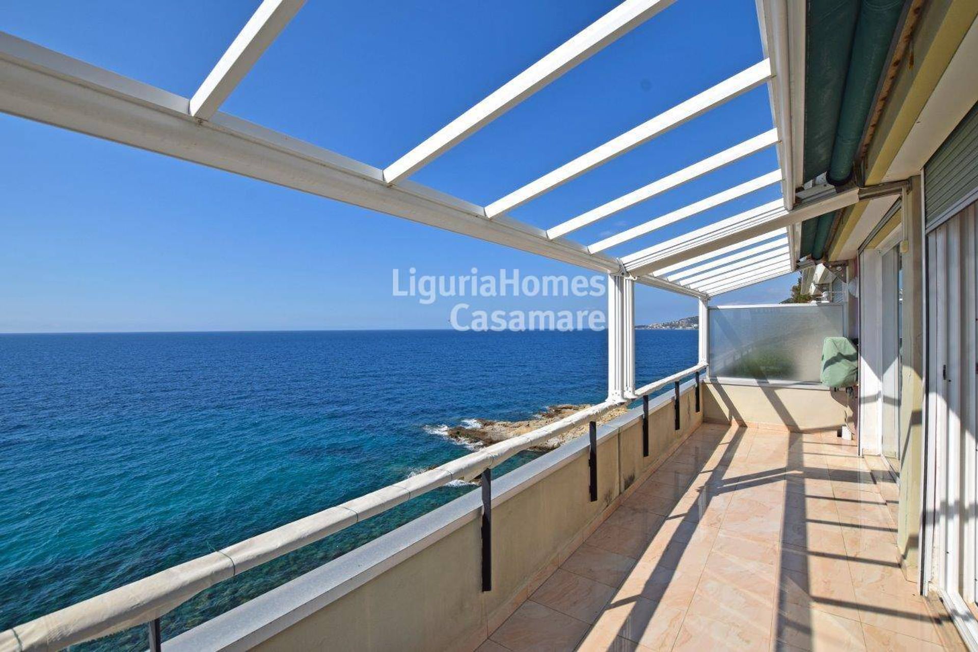 Condominio en Ospedaletti, Liguria 11754503