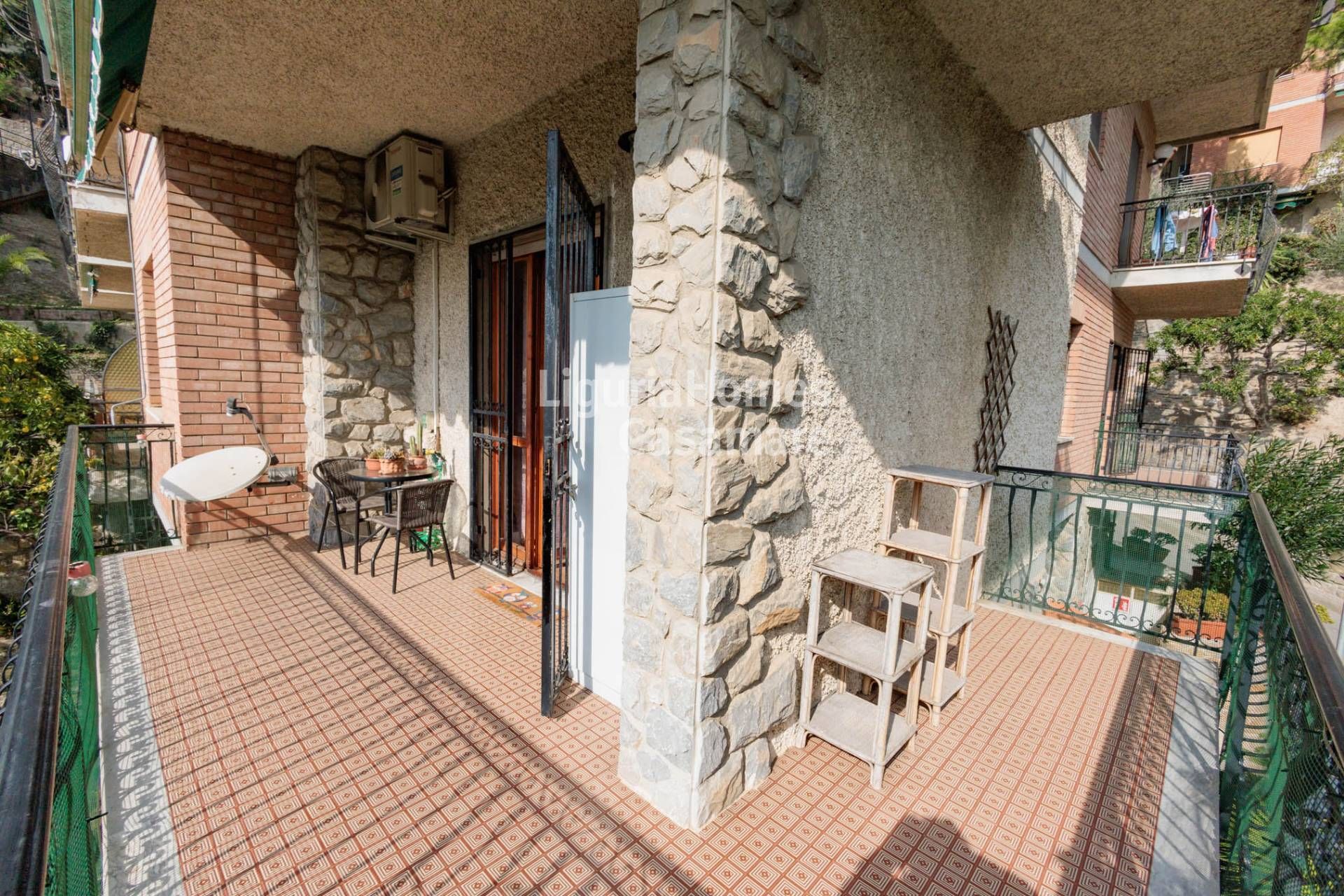 Condominium in Vallecrosia, Liguria 11754538