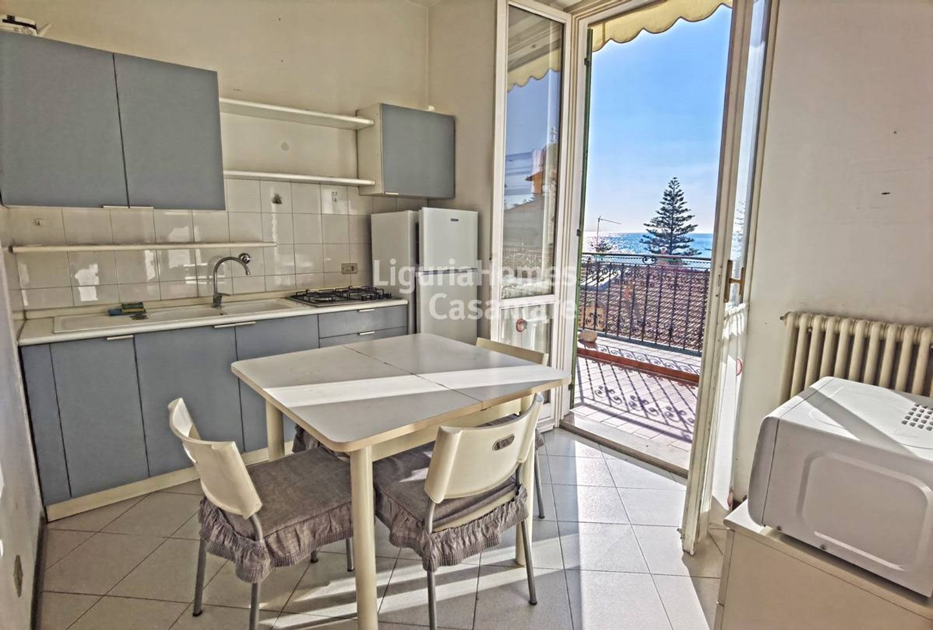 Condominium in Bordighera, Liguria 11754589