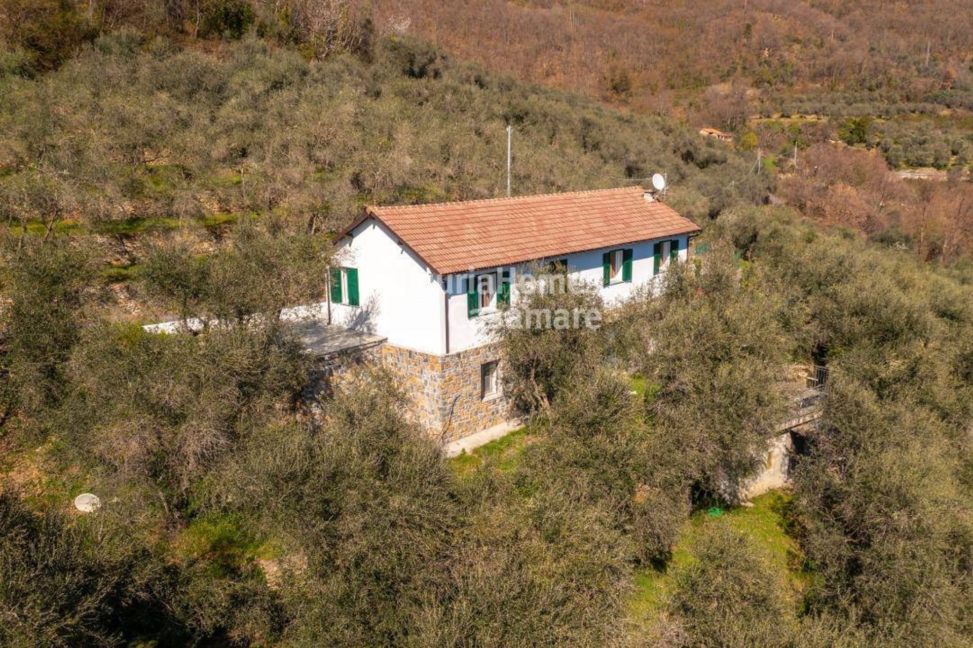 Rumah di Aurigo, Liguria 11754613