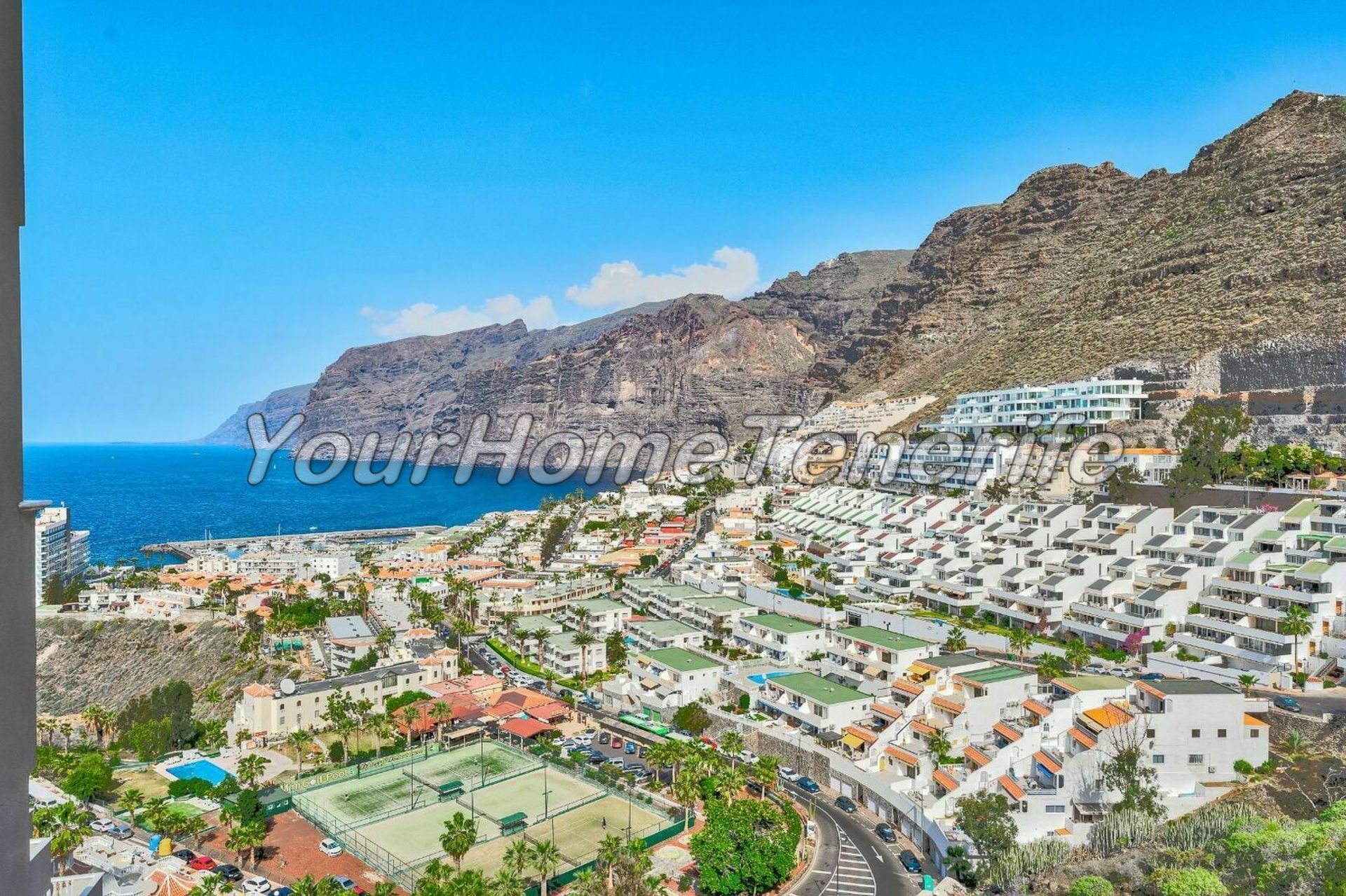 Condominium dans Port de Santiago, les îles Canaries 11754689