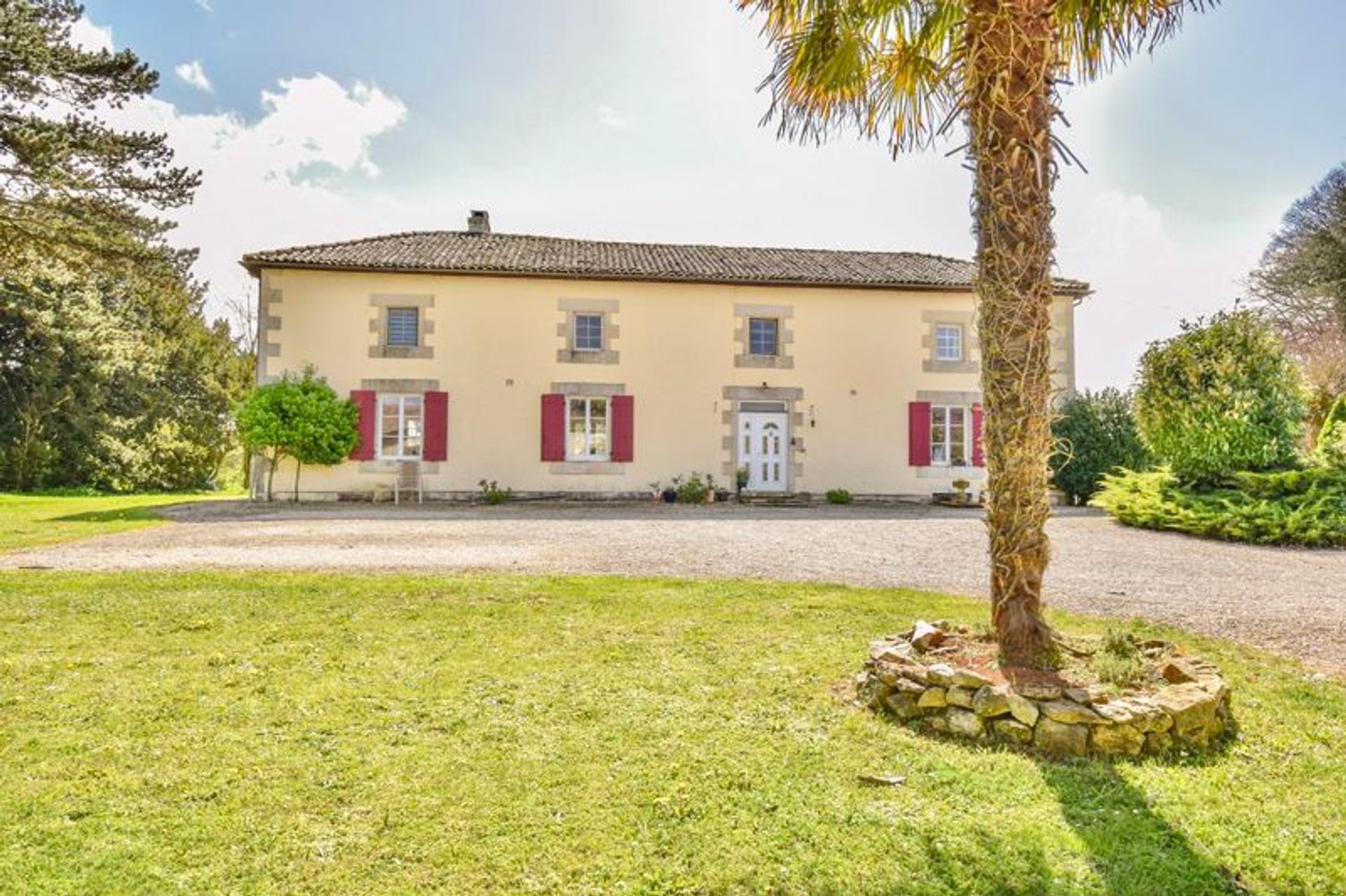 rumah dalam Blanzay, Nouvelle-Aquitaine 11755140