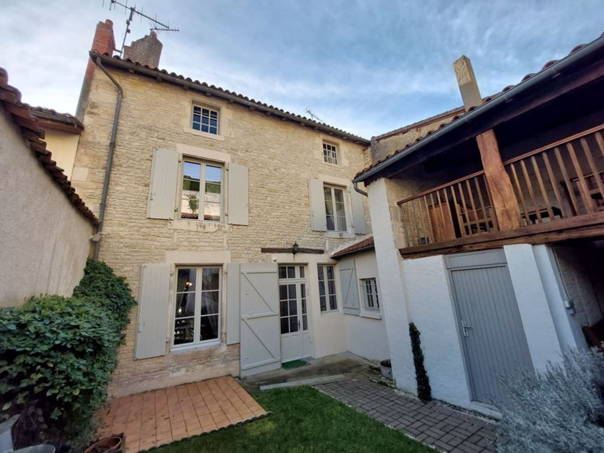 casa en Verteuil-sur-Charente, Nouvelle-Aquitaine 11755163