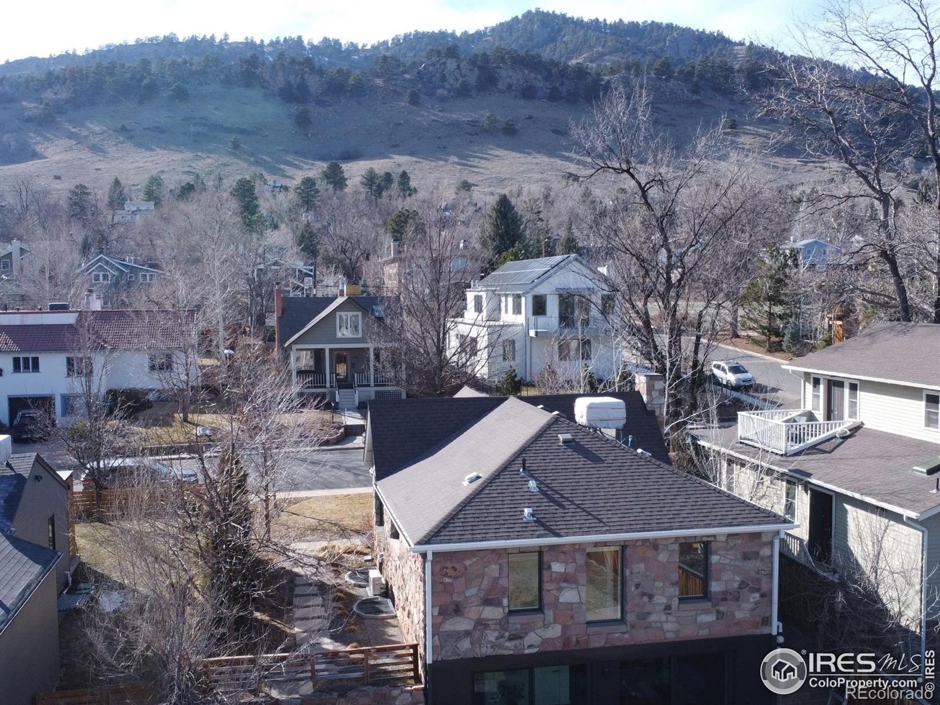 집 에 Boulder, Colorado 11755246