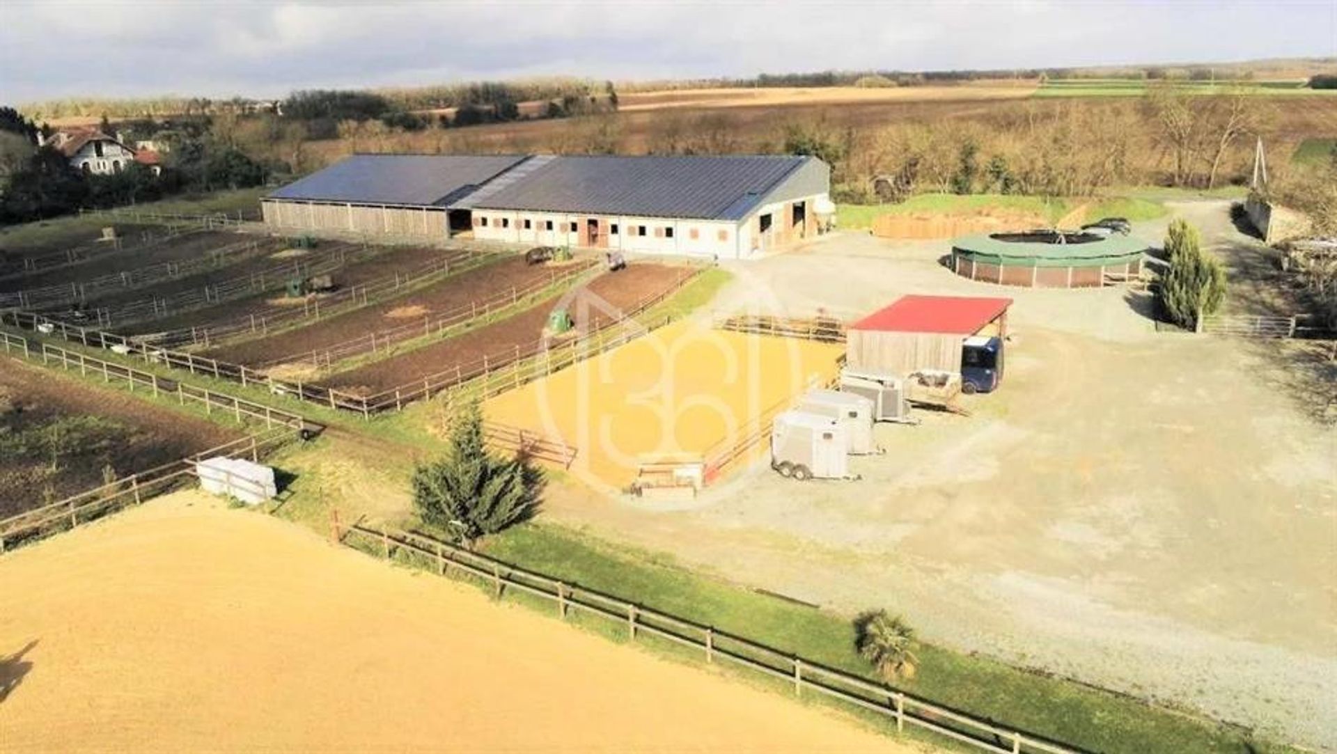 Casa nel Saint-Jean-d'Angely, Nouvelle-Aquitaine 11755332