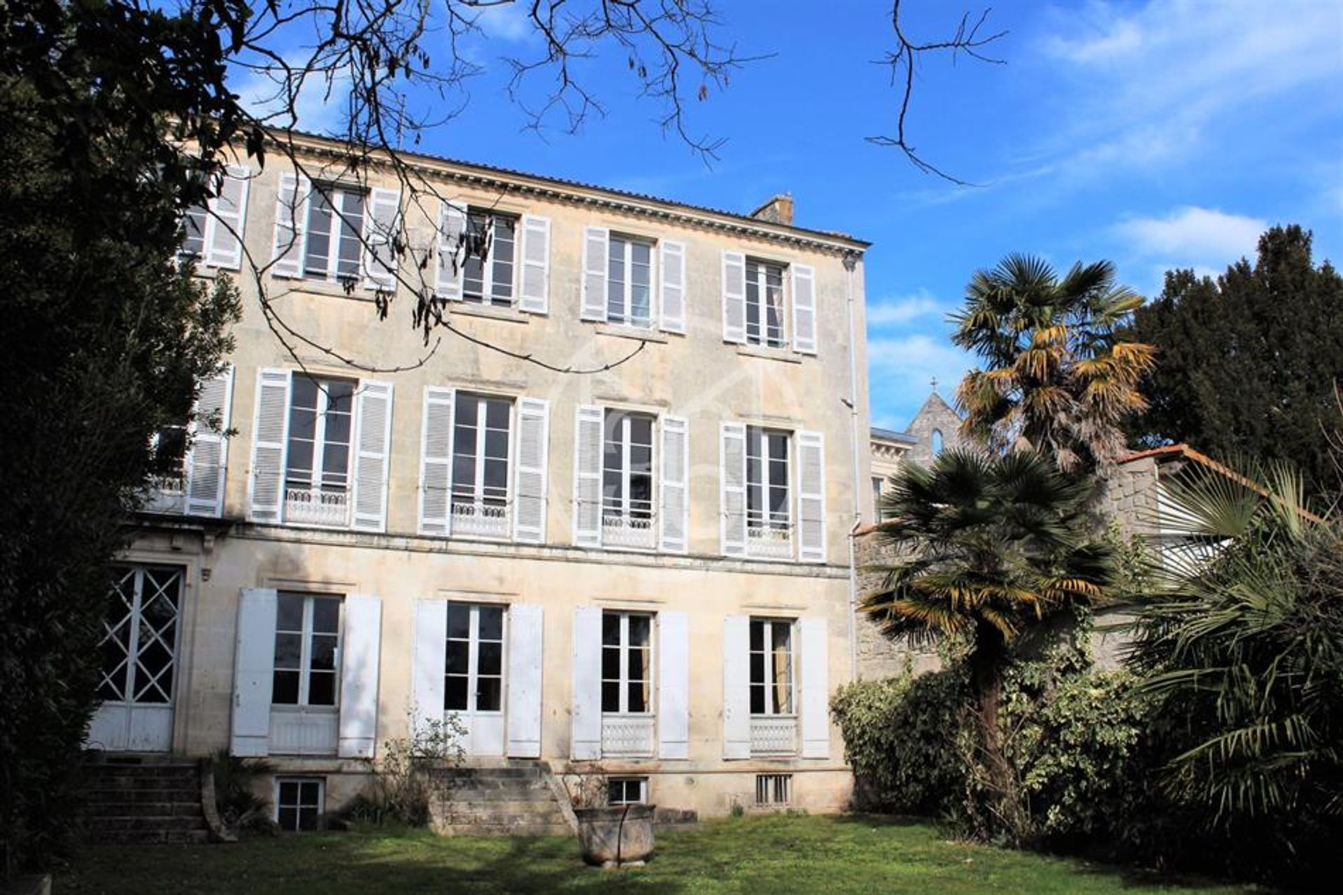 Haus im Saintes, Nouvelle-Aquitaine 11755336