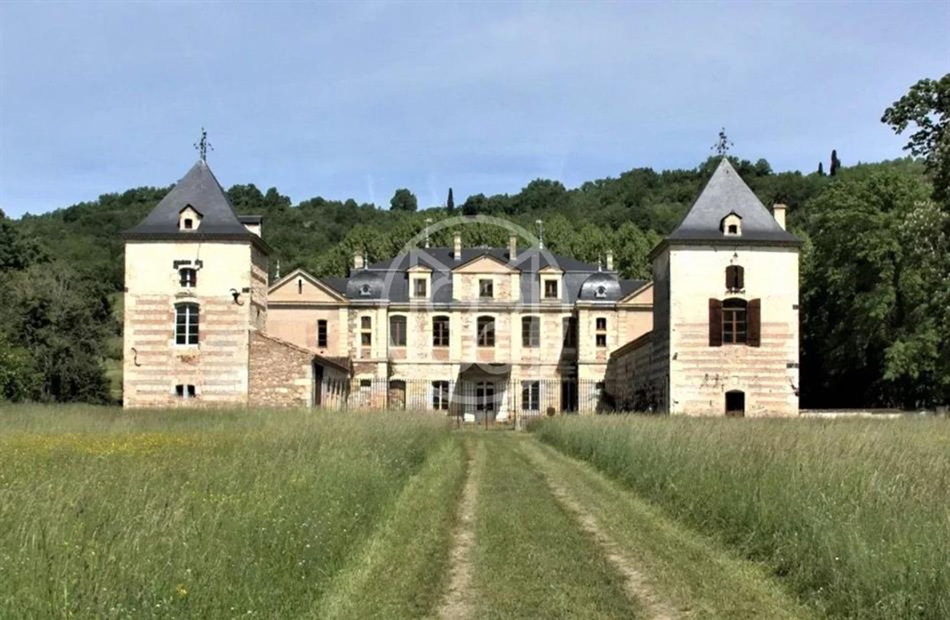 بيت في Clairac, Nouvelle-Aquitaine 11755454