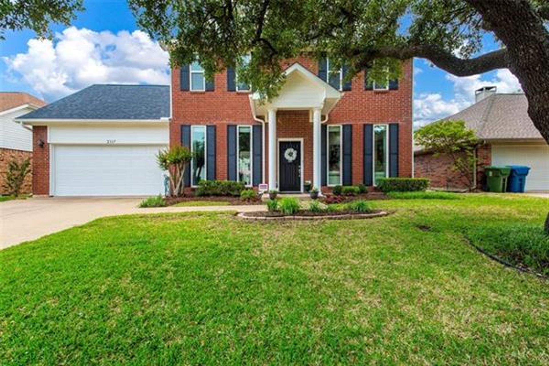 casa en Montículo de flores, Texas 11756743